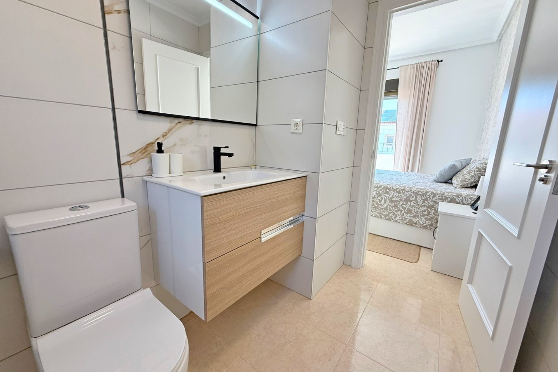 Resale - Townhouse - San Miguel de Salinas
