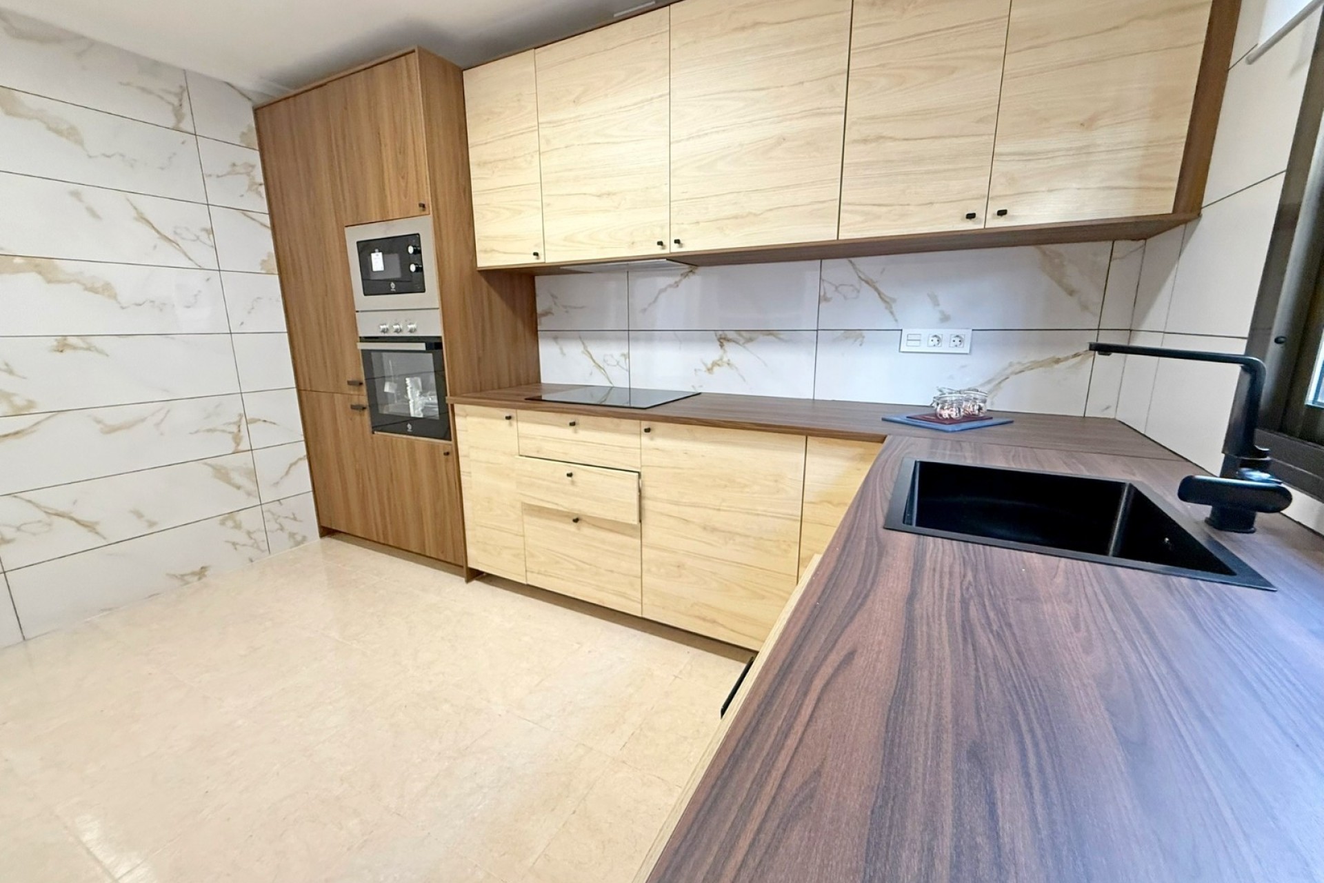 Resale - Townhouse - San Miguel de Salinas