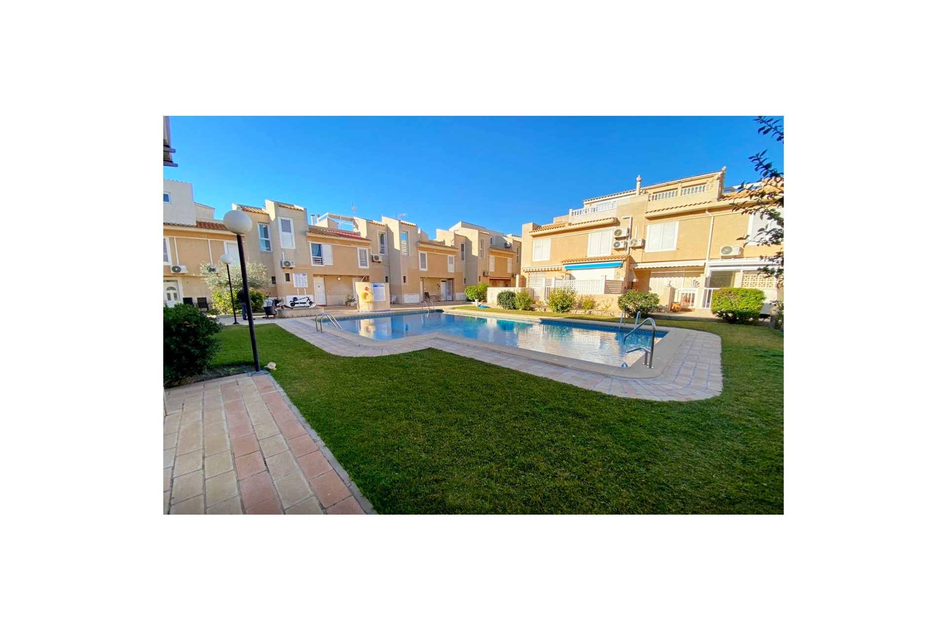 Resale - Townhouse - Torrevieja - Calas - norte ciudad