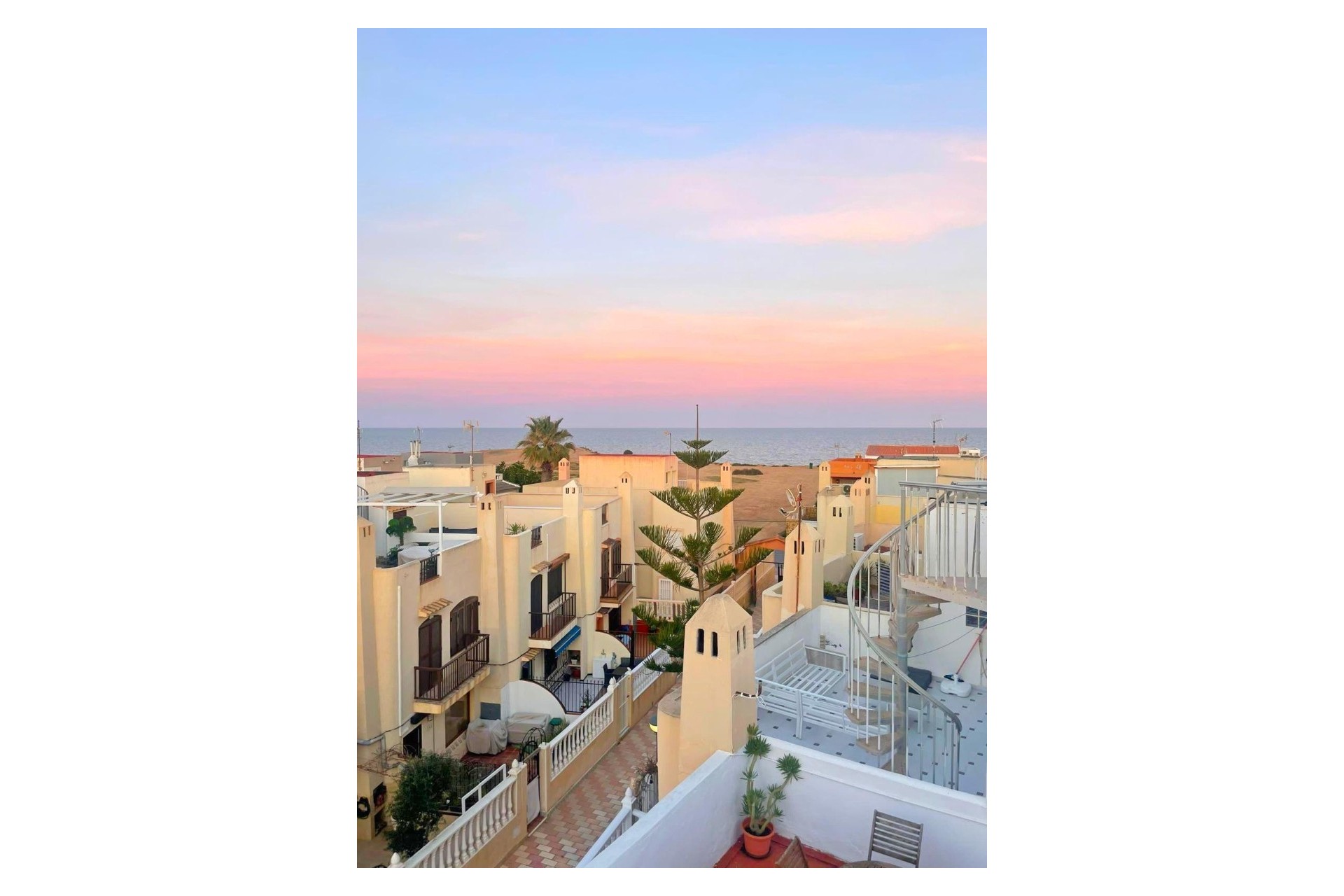 Resale - Townhouse - Torrevieja - Playa de los Locos