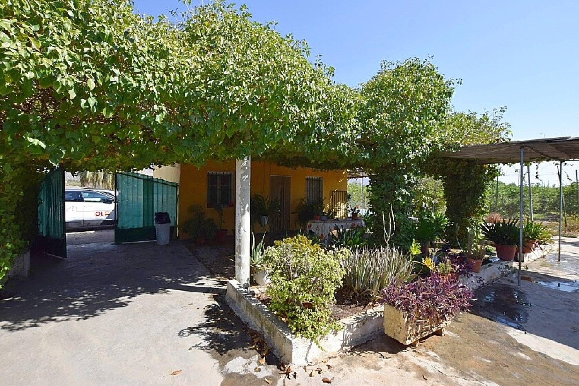 Resale - Villa - Albatera