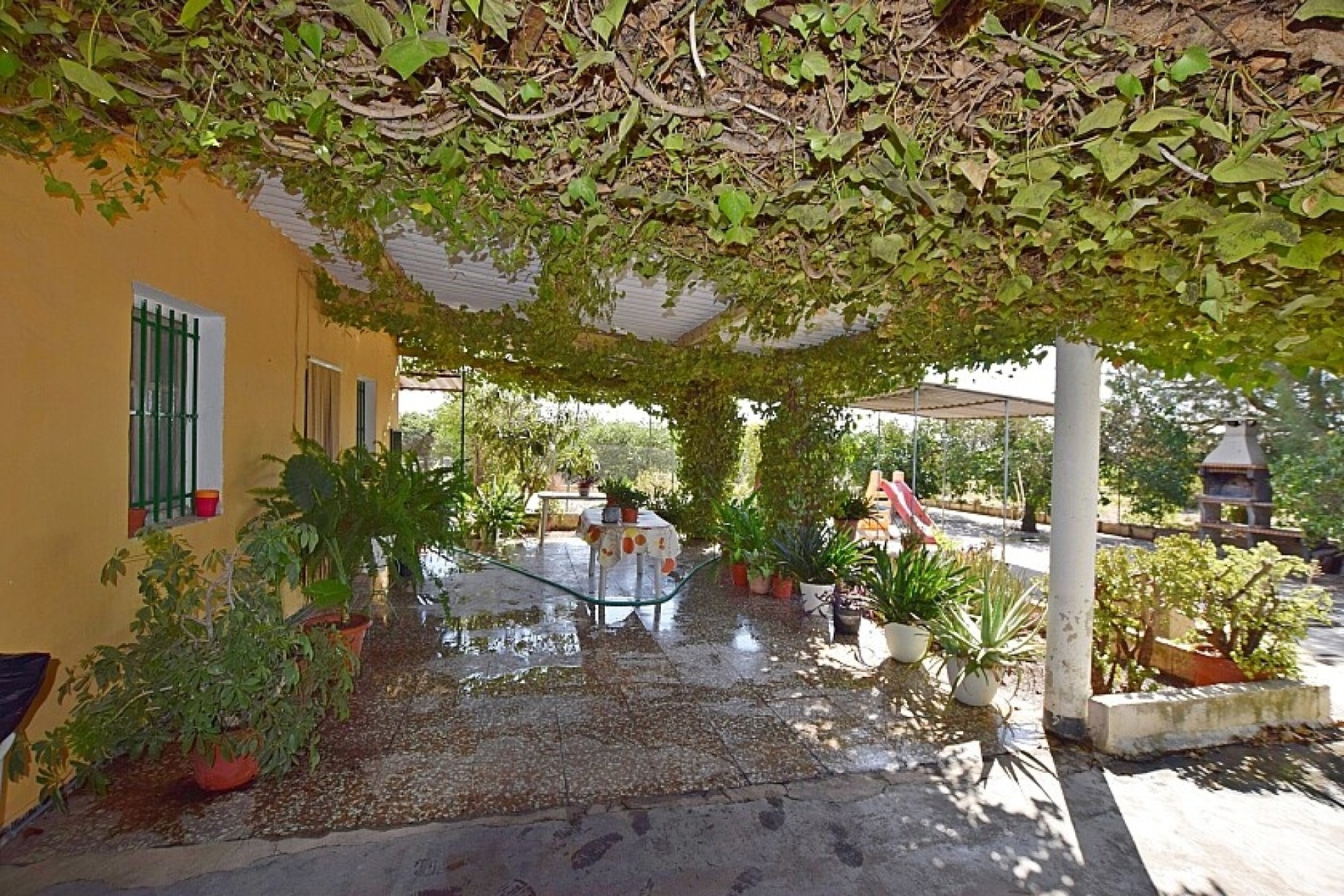 Resale - Villa - Albatera