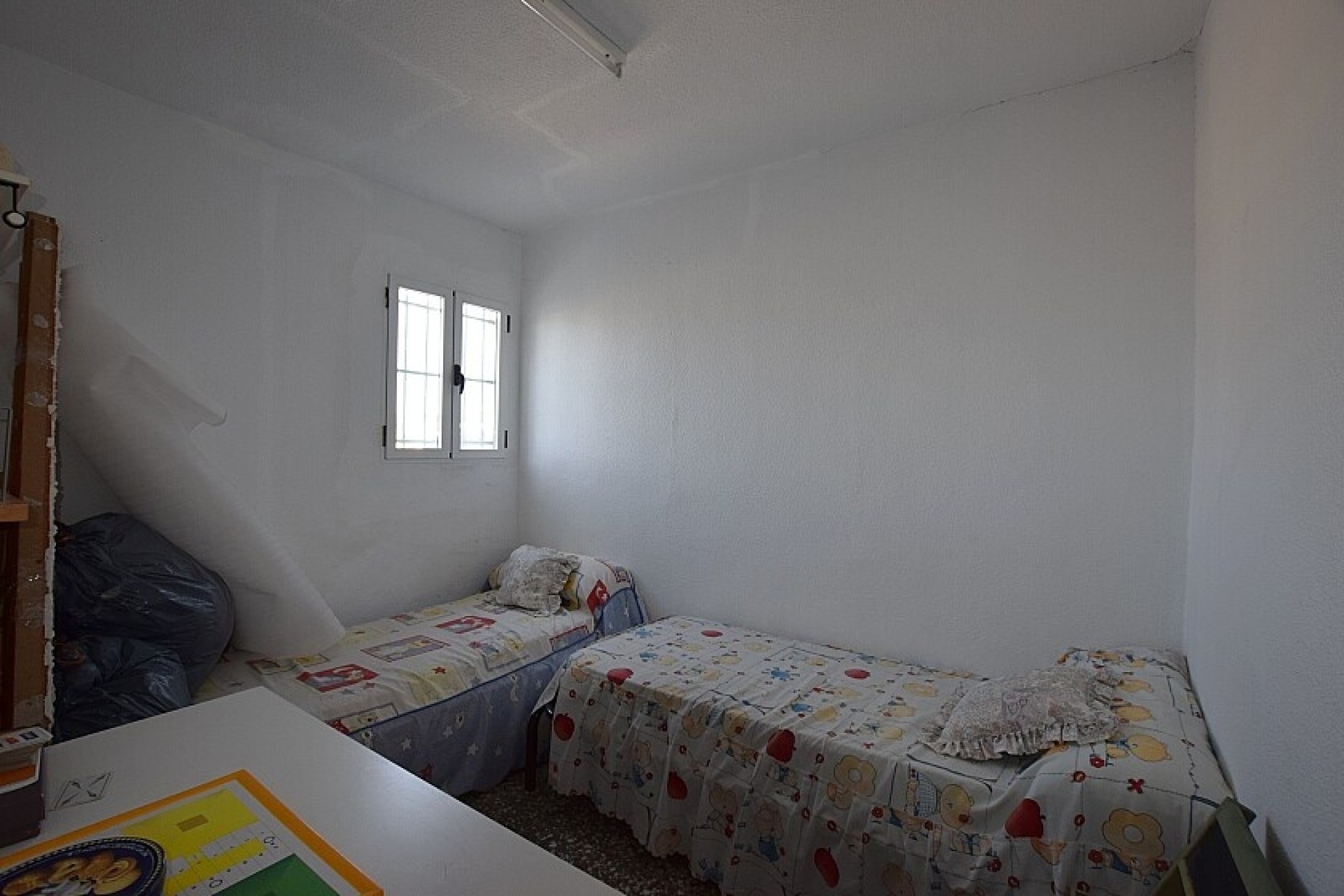 Resale - Villa - Albatera