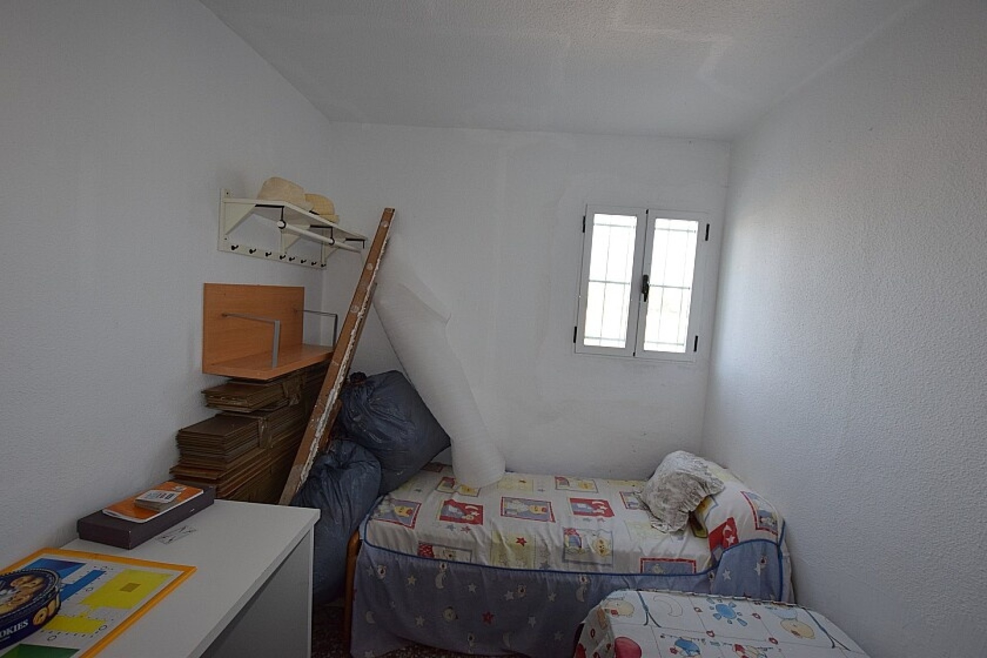 Resale - Villa - Albatera