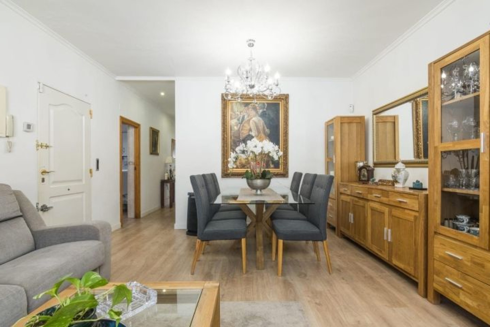 Resale - Villa - Elche