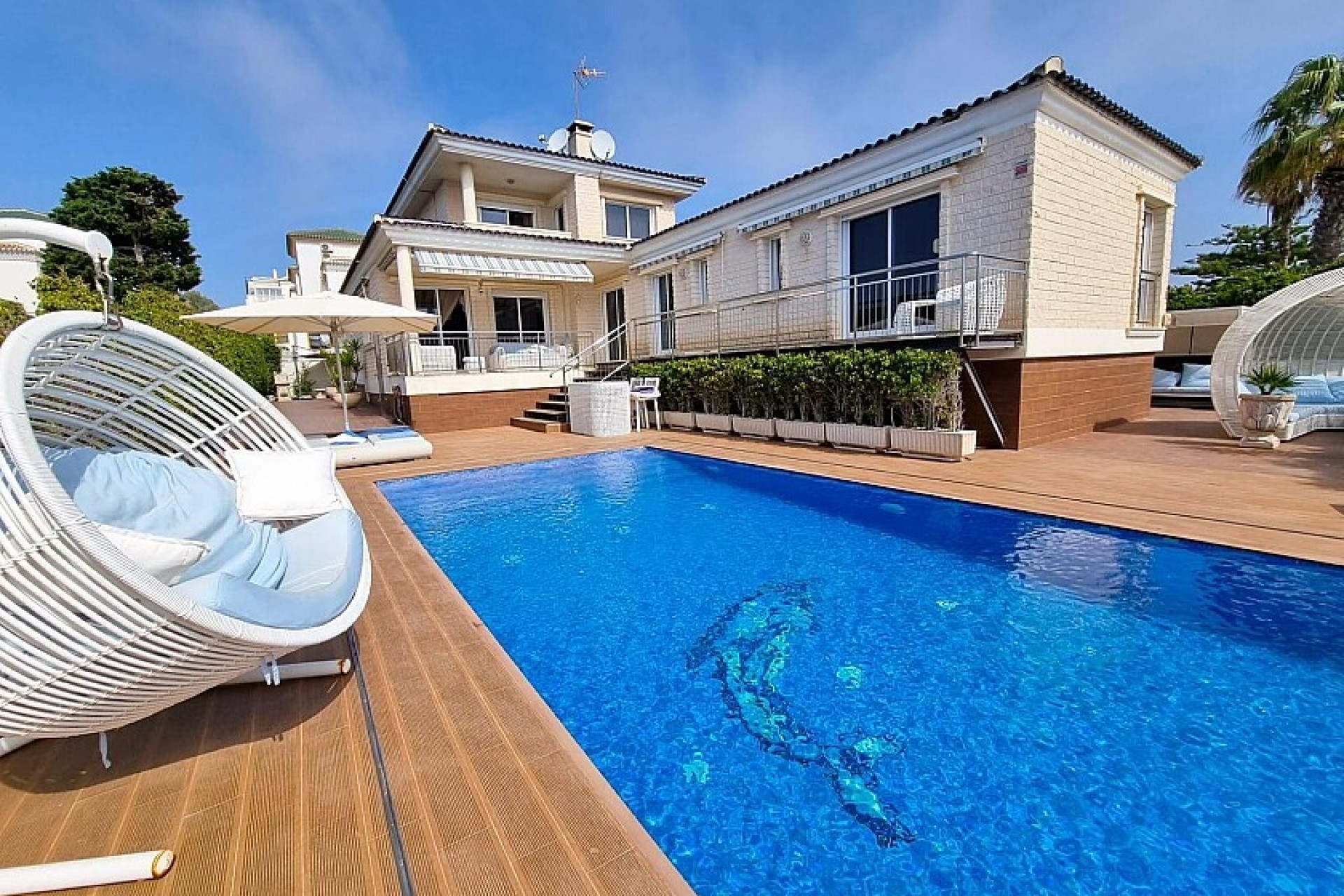 Resale - Villa - La Mata