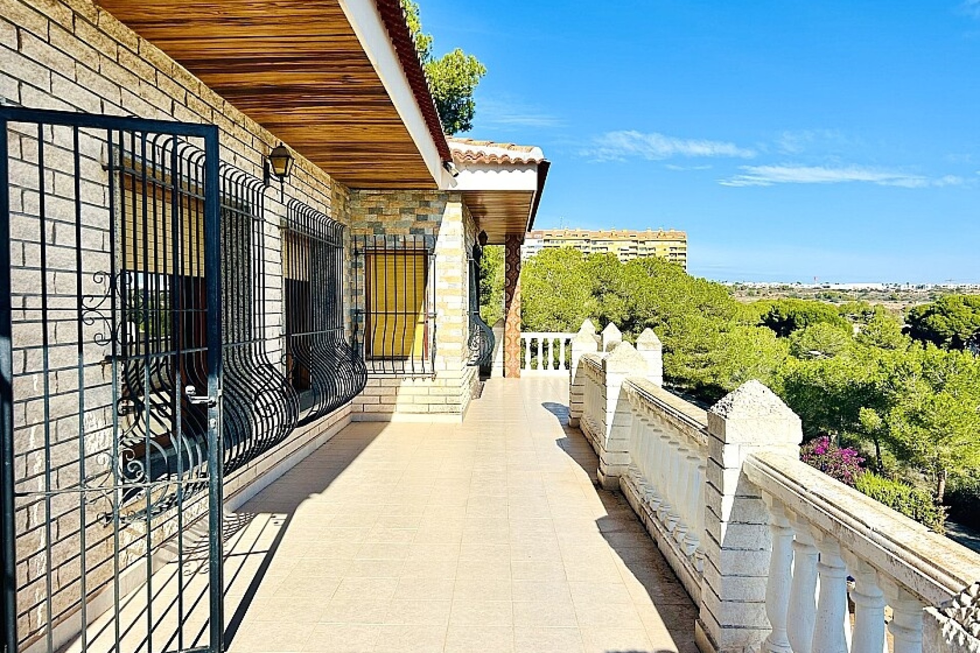 Resale - Villa - Orihuela Costa - Dehesa de campoamor