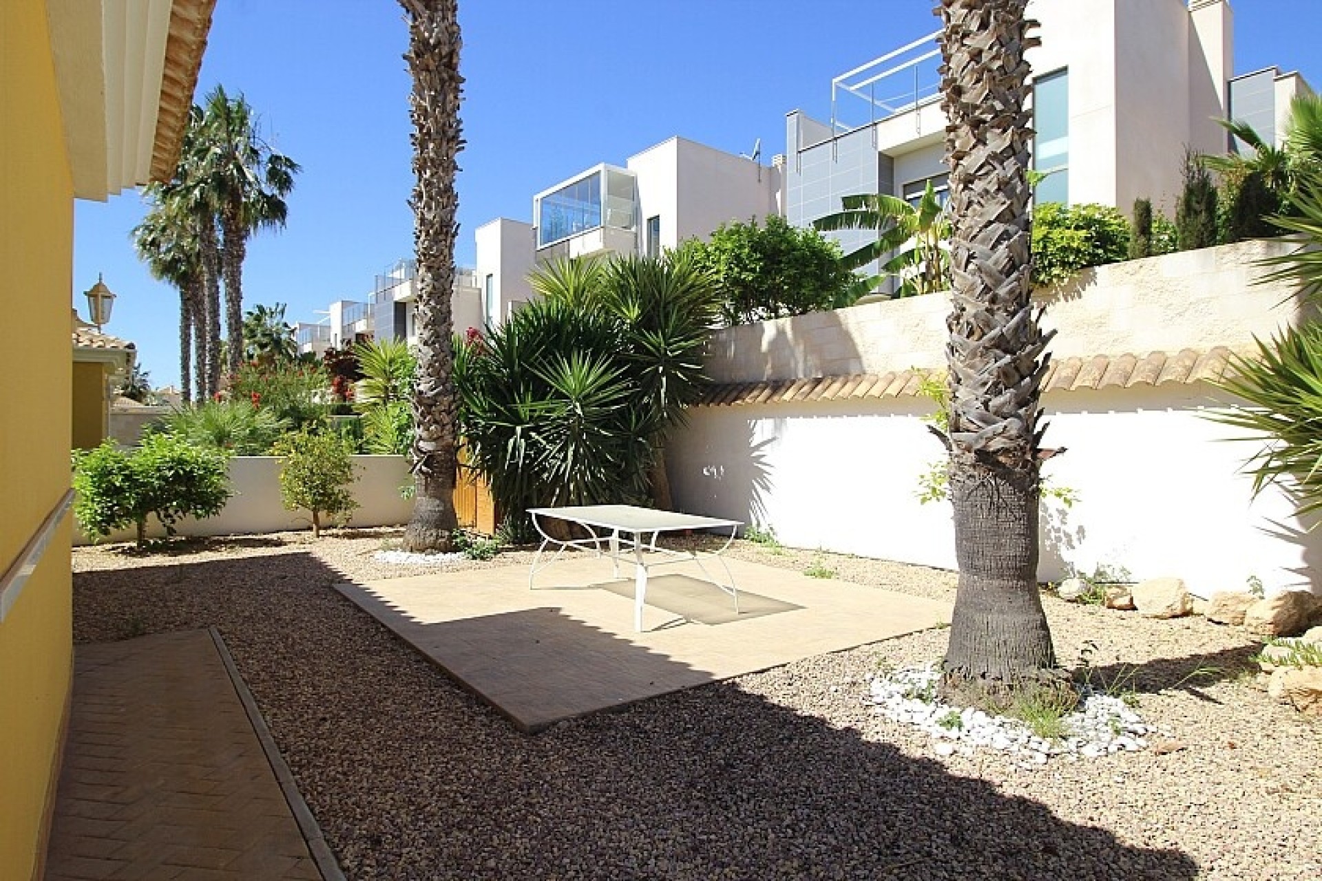 Resale - Villa - Orihuela Costa - La Zenia