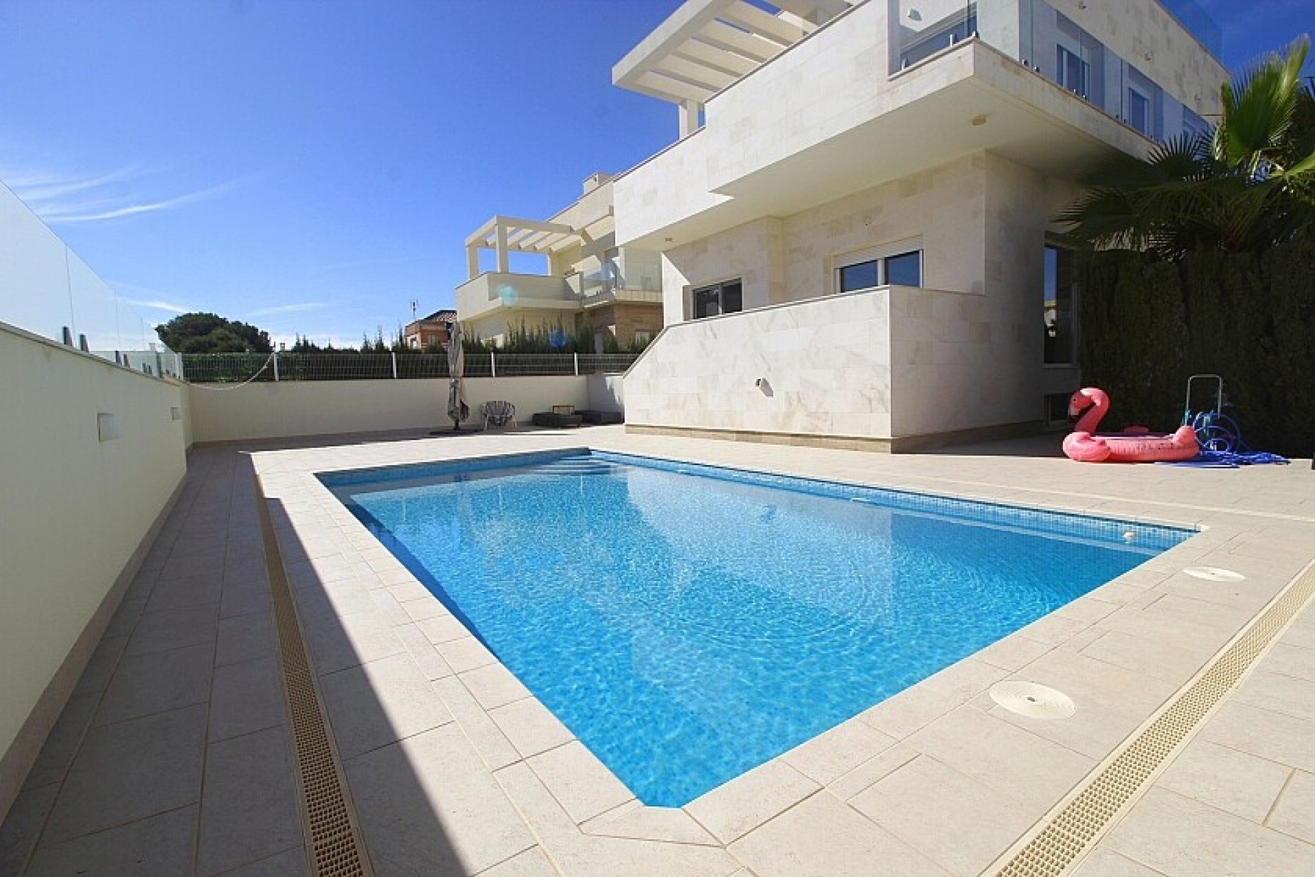 Resale - Villa - Orihuela Costa - La Zenia
