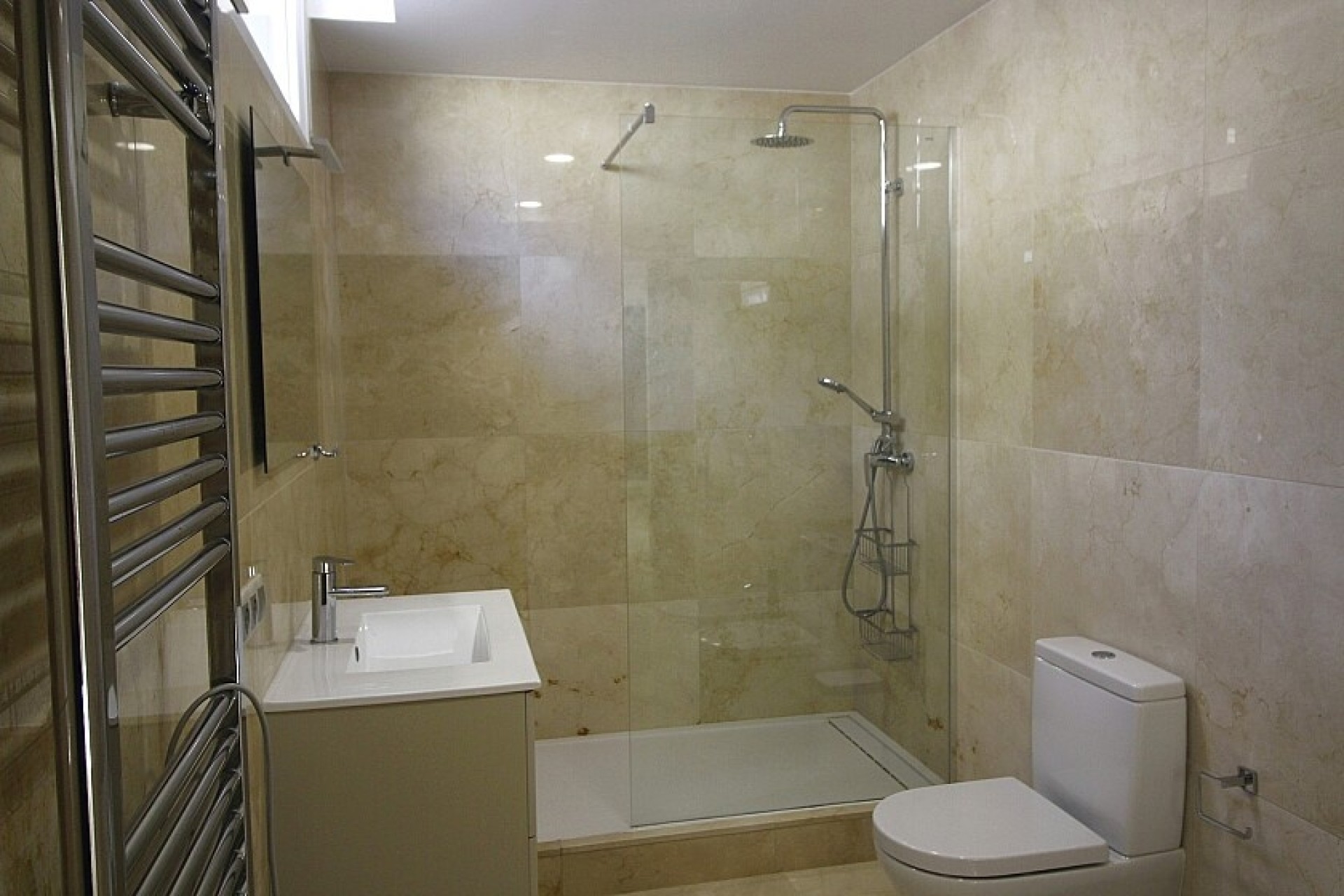Resale - Villa - Orihuela Costa - La Zenia