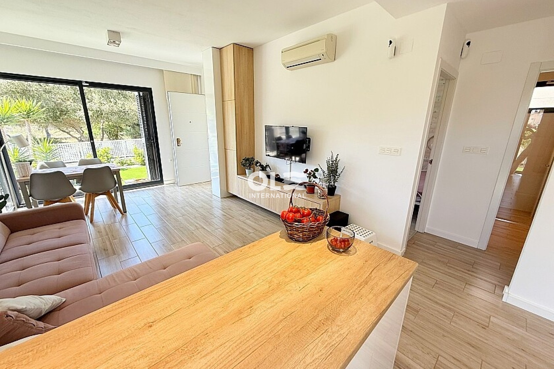 Resale - Villa - Orihuela Costa - La Zenia