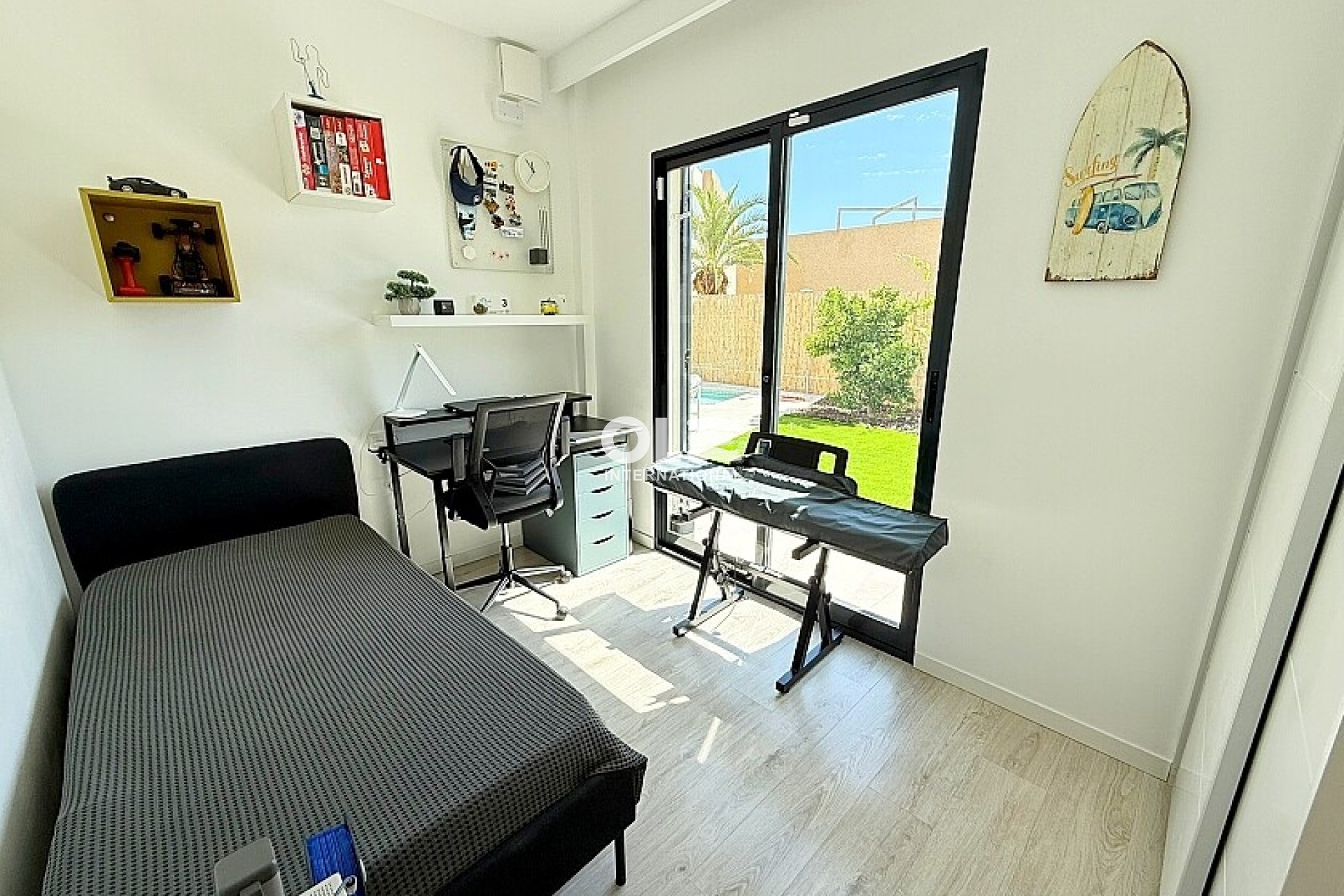 Resale - Villa - Orihuela Costa - La Zenia