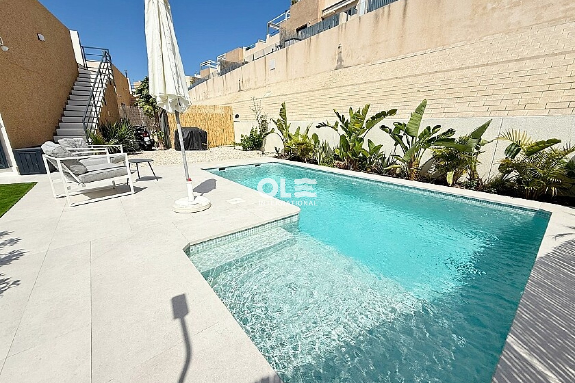 Resale - Villa - Orihuela Costa - La Zenia