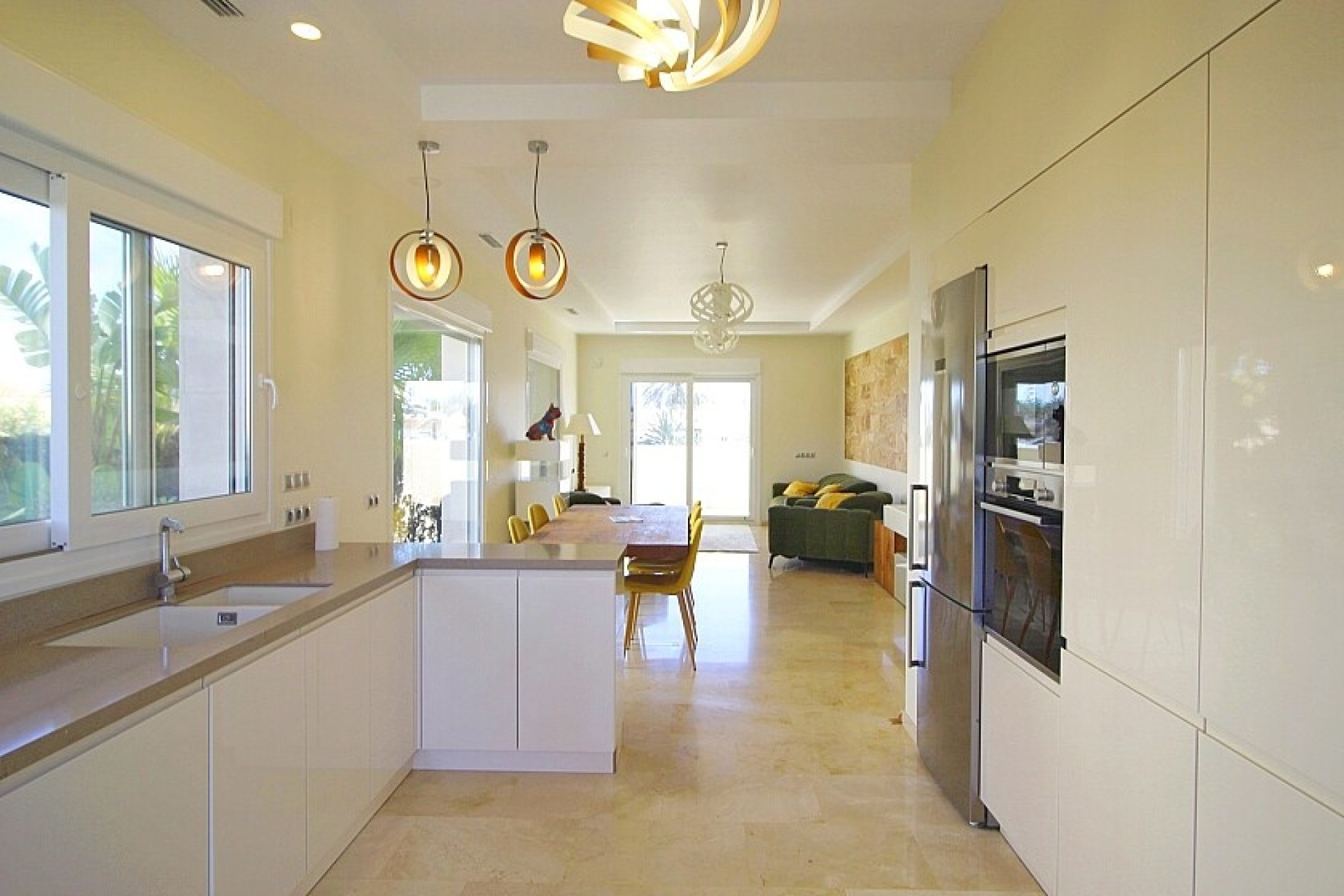 Resale - Villa - Orihuela Costa - La Zenia
