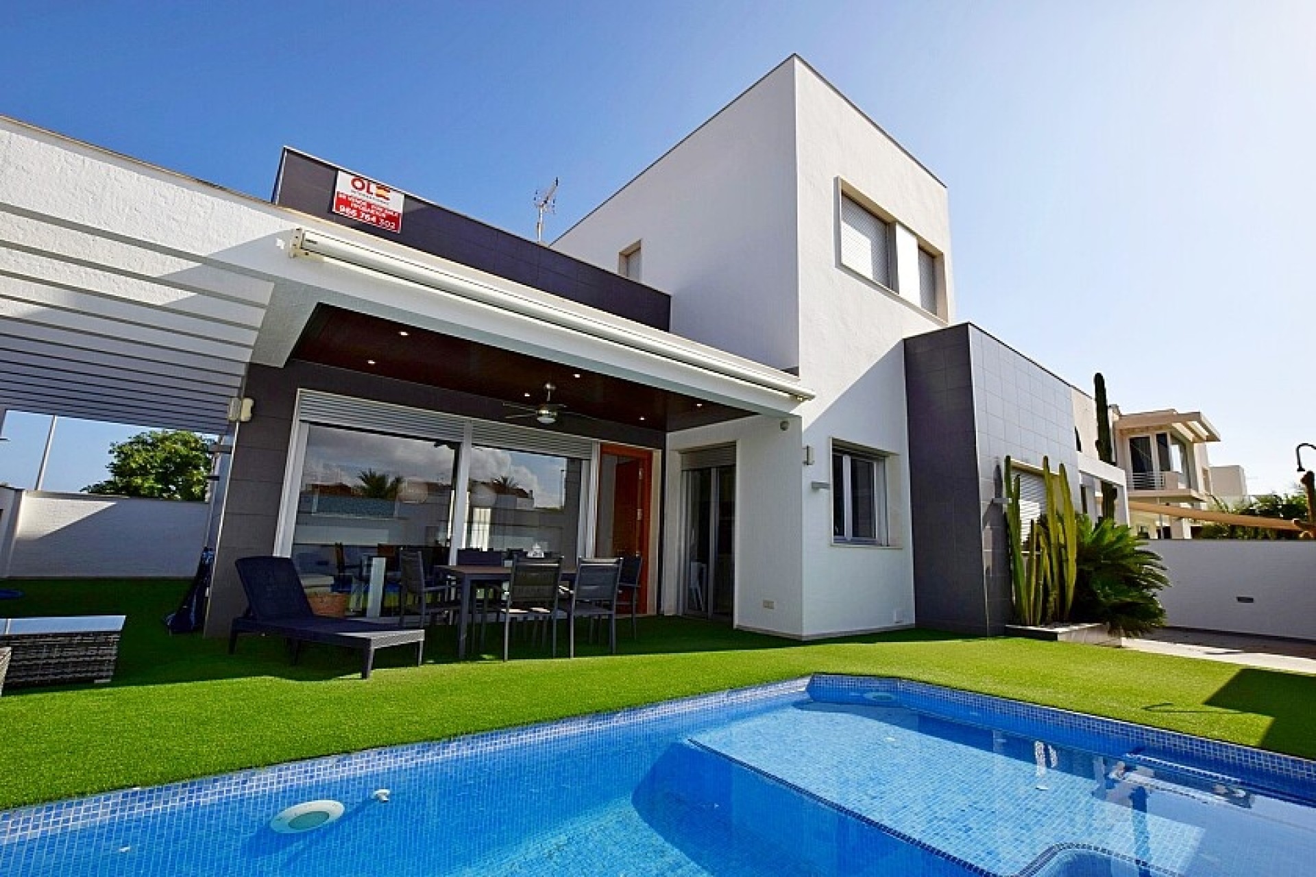 Resale - Villa - Orihuela Costa - Mil Palmeras