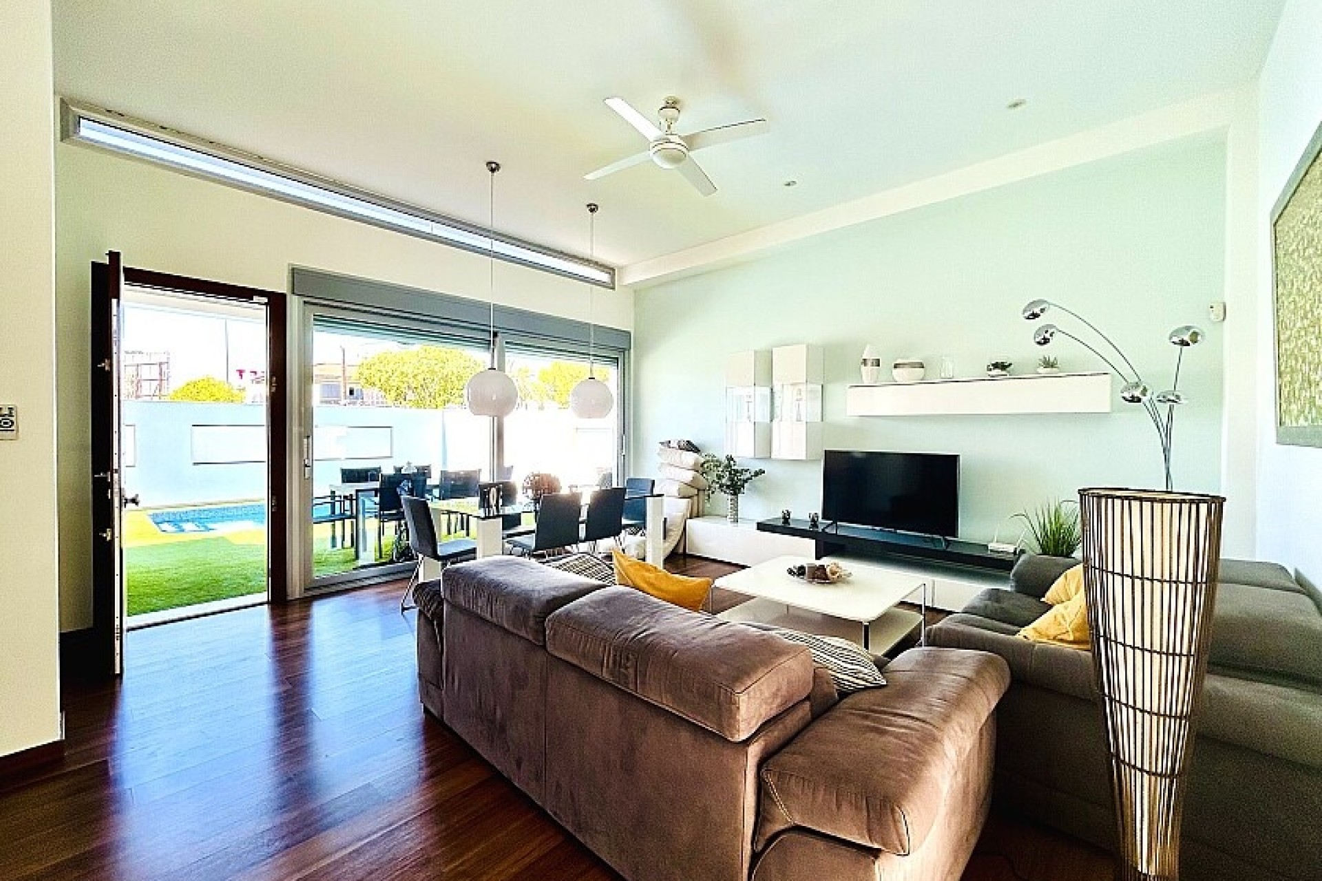 Resale - Villa - Orihuela Costa - Mil Palmeras