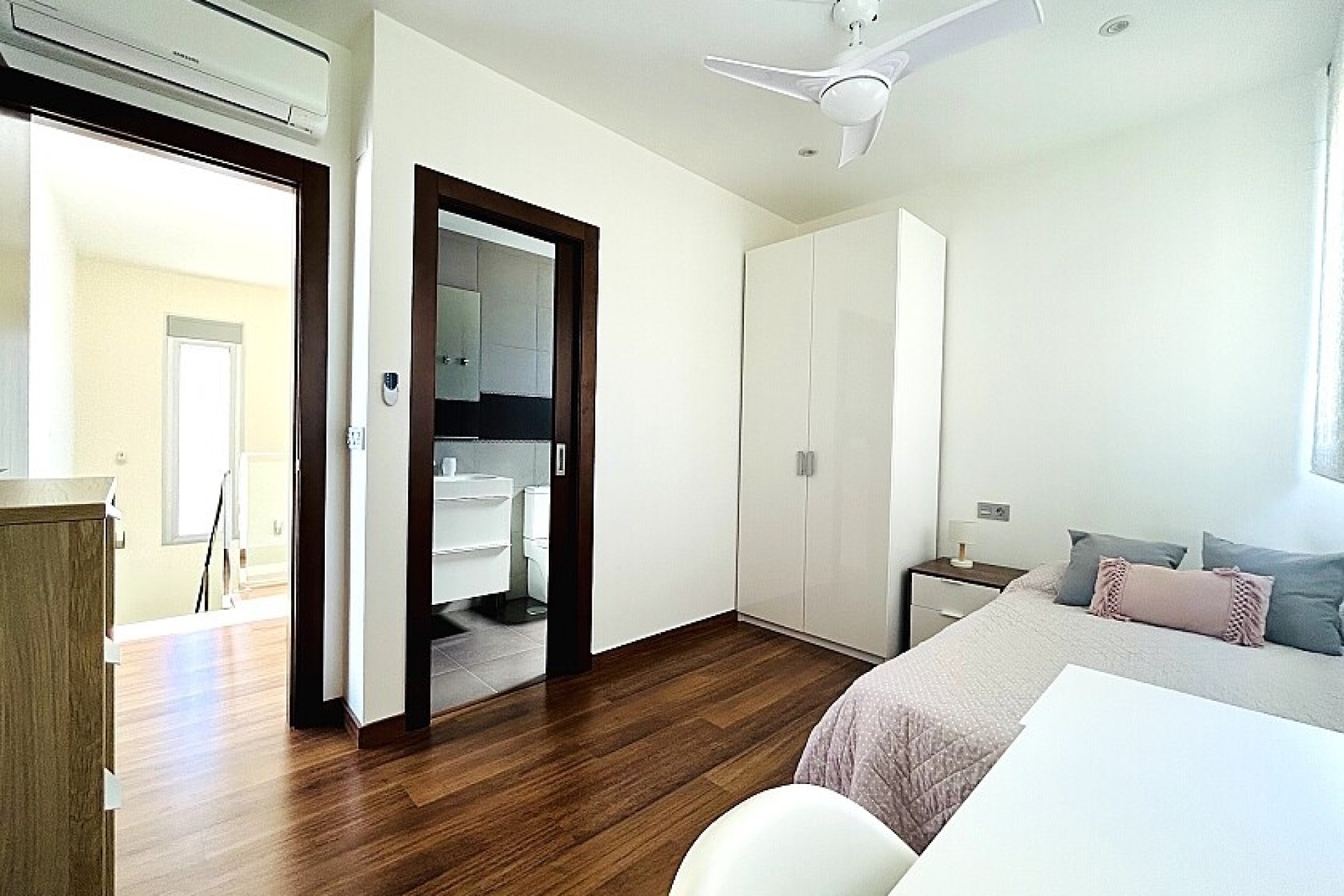 Resale - Villa - Orihuela Costa - Mil Palmeras
