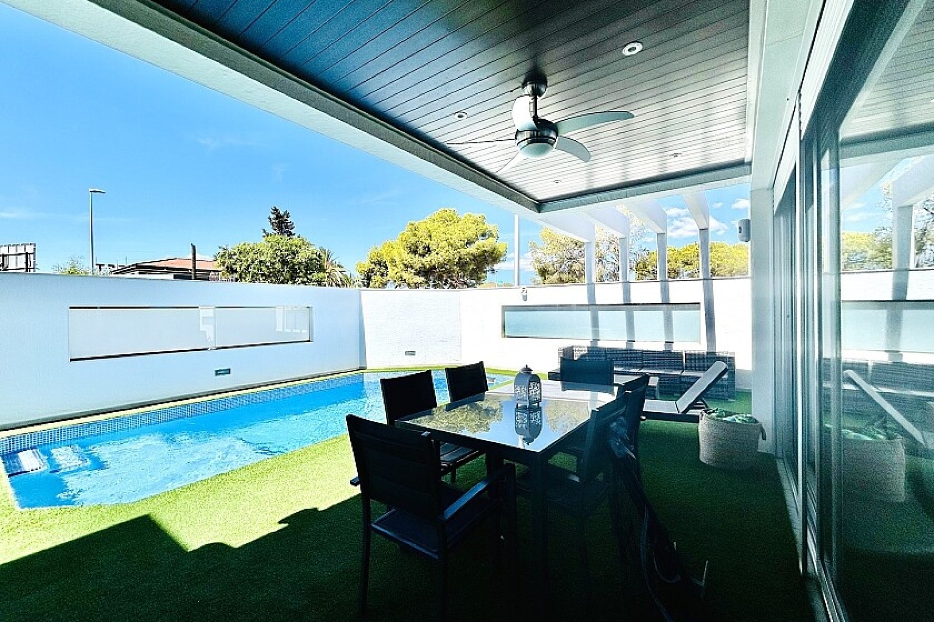 Resale - Villa - Orihuela Costa - Mil Palmeras