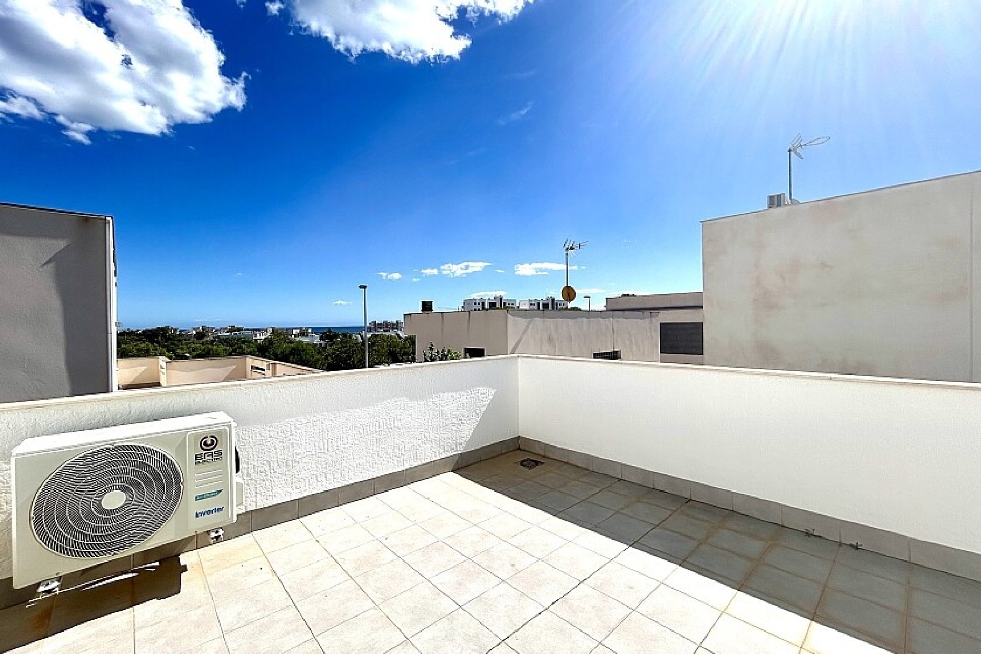 Resale - Villa - Orihuela Costa - Mil Palmeras