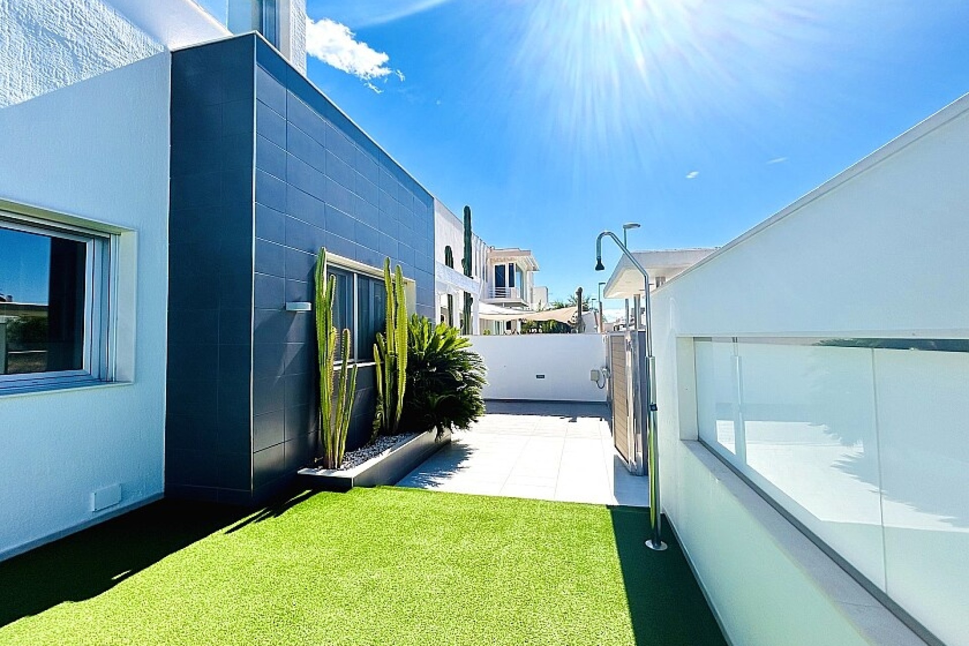 Resale - Villa - Orihuela Costa - Mil Palmeras