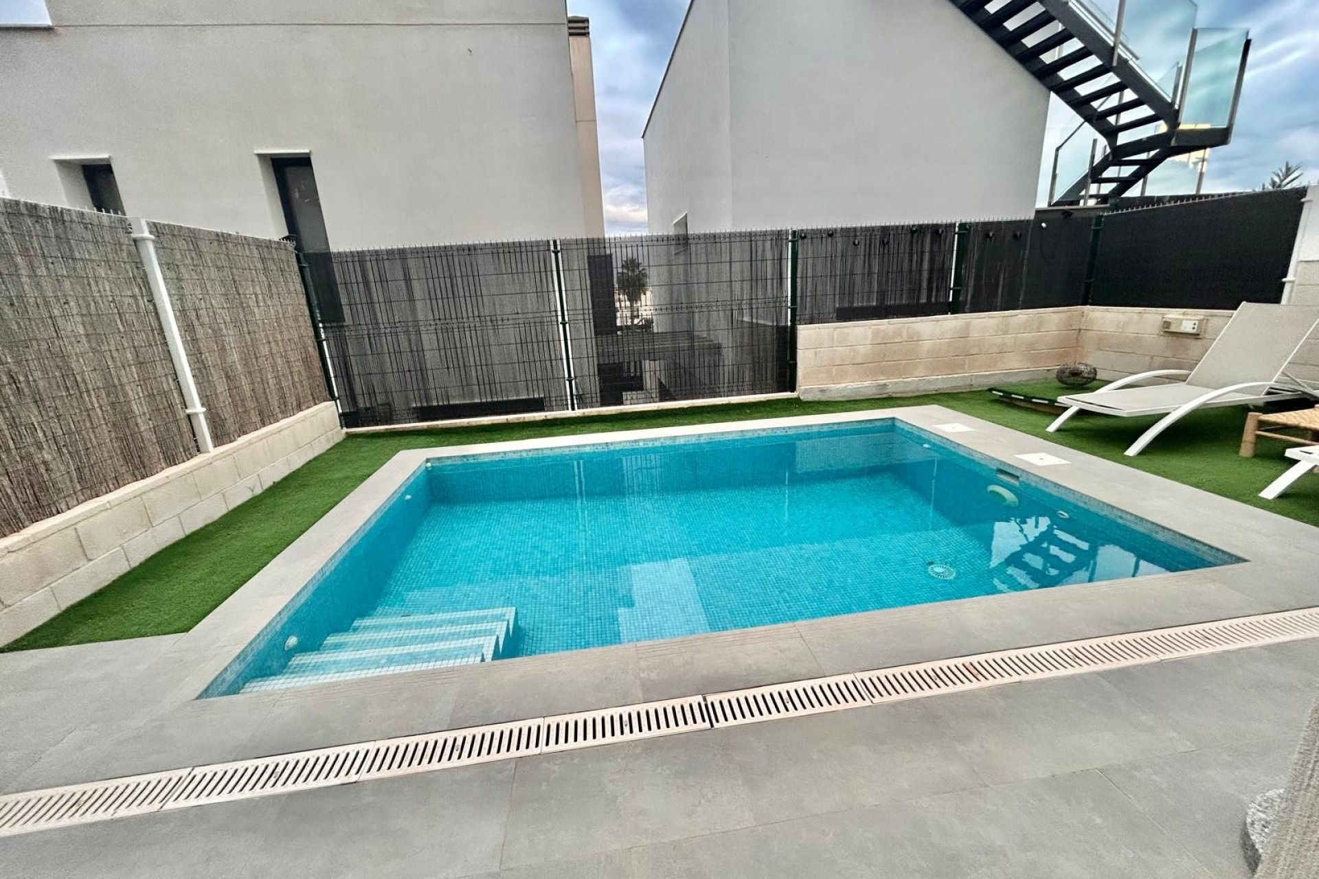 Resale - Villa - Orihuela Costa - PAU 26