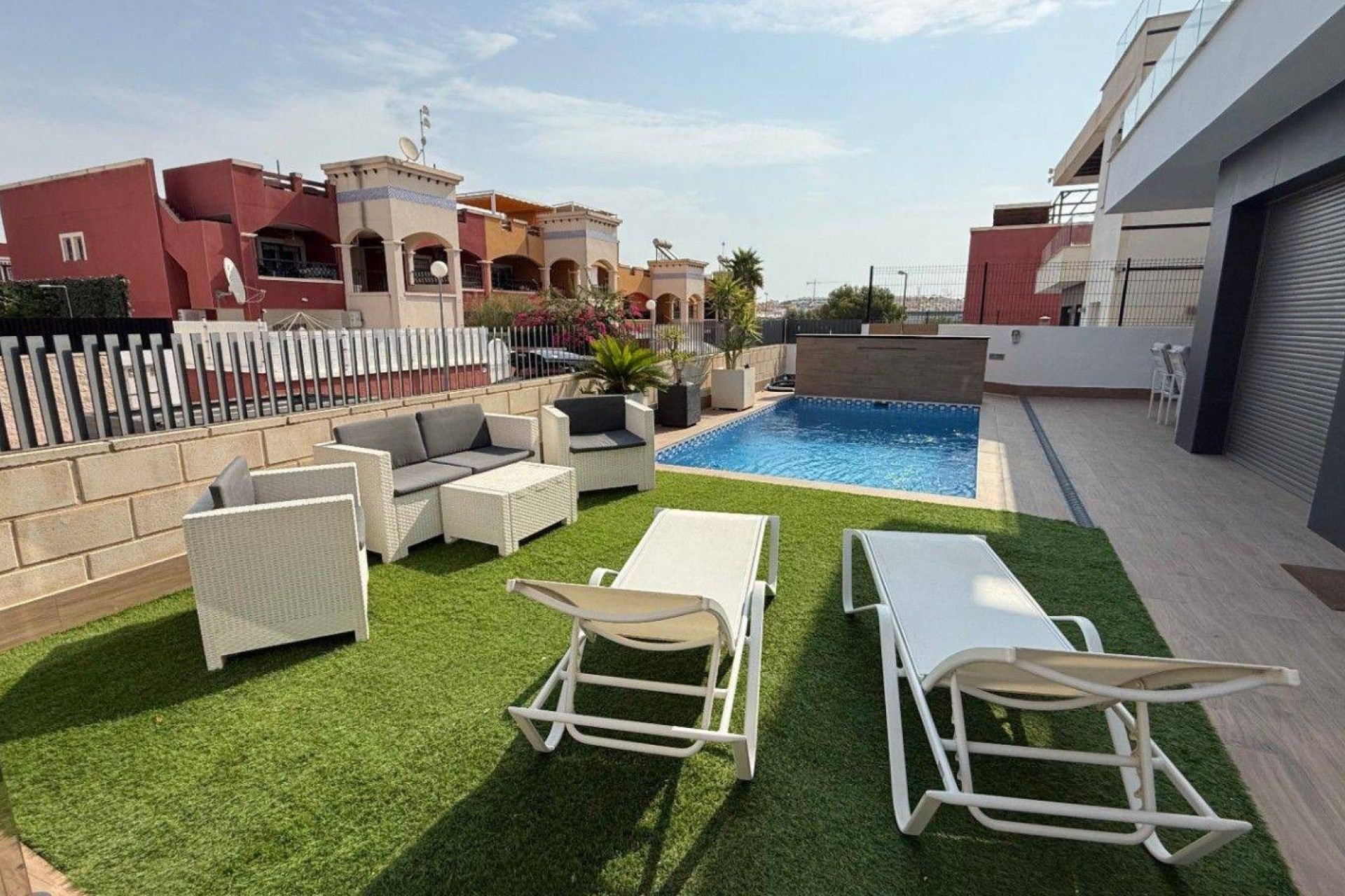 Resale - Villa - Orihuela Costa - PAU 26