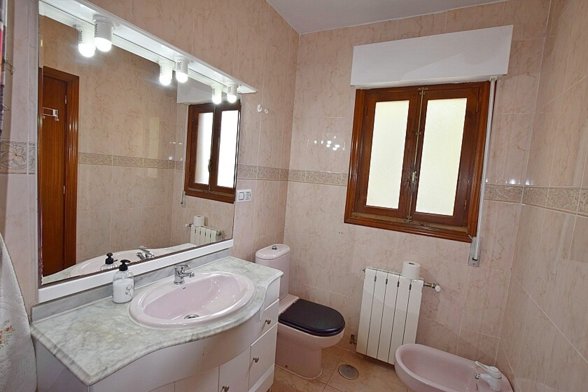 Resale - Villa - Orihuela Costa - Villamartin area
