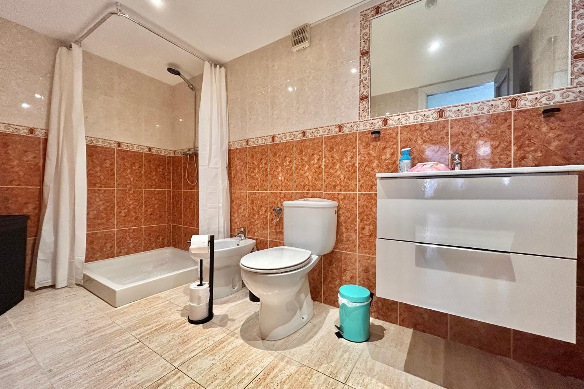 Resale - Villa - Orihuela Costa - Villamartin area