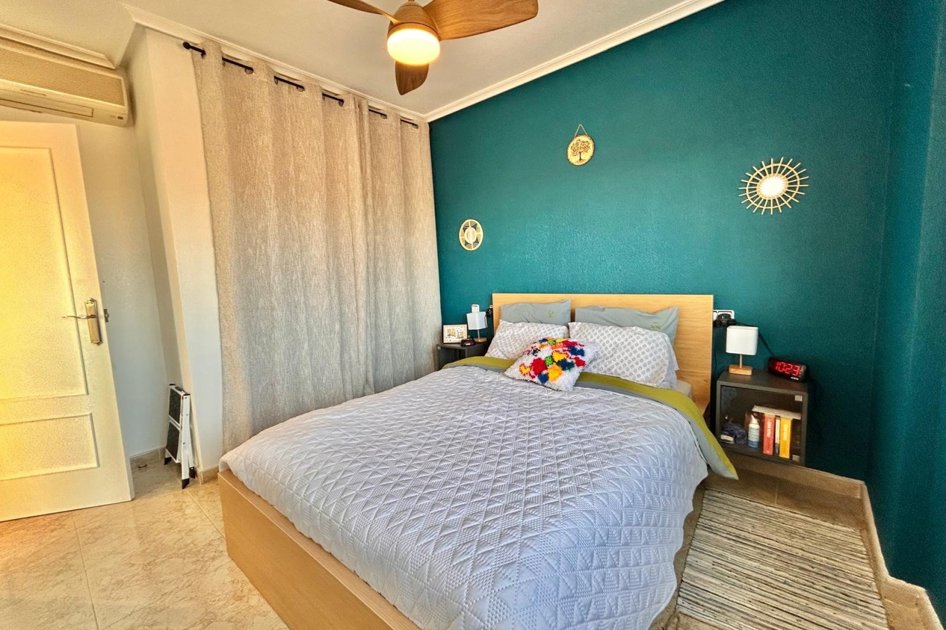 Resale - Villa - Orihuela Costa - Villamartin area