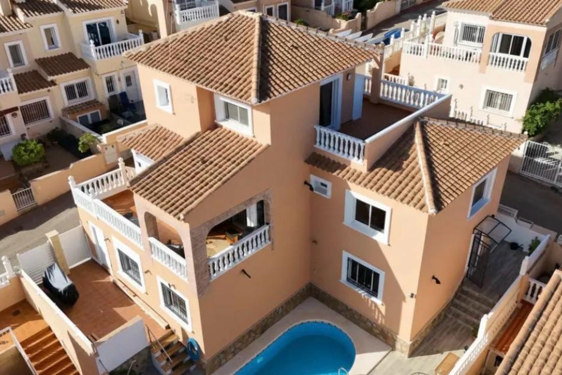 Resale - Villa - Orihuela Costa - Villamartin area