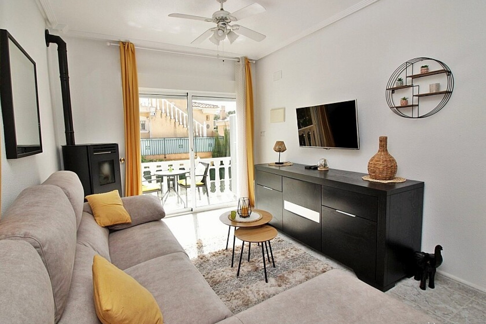Resale - Villa - Orihuela Costa - Villamartin area