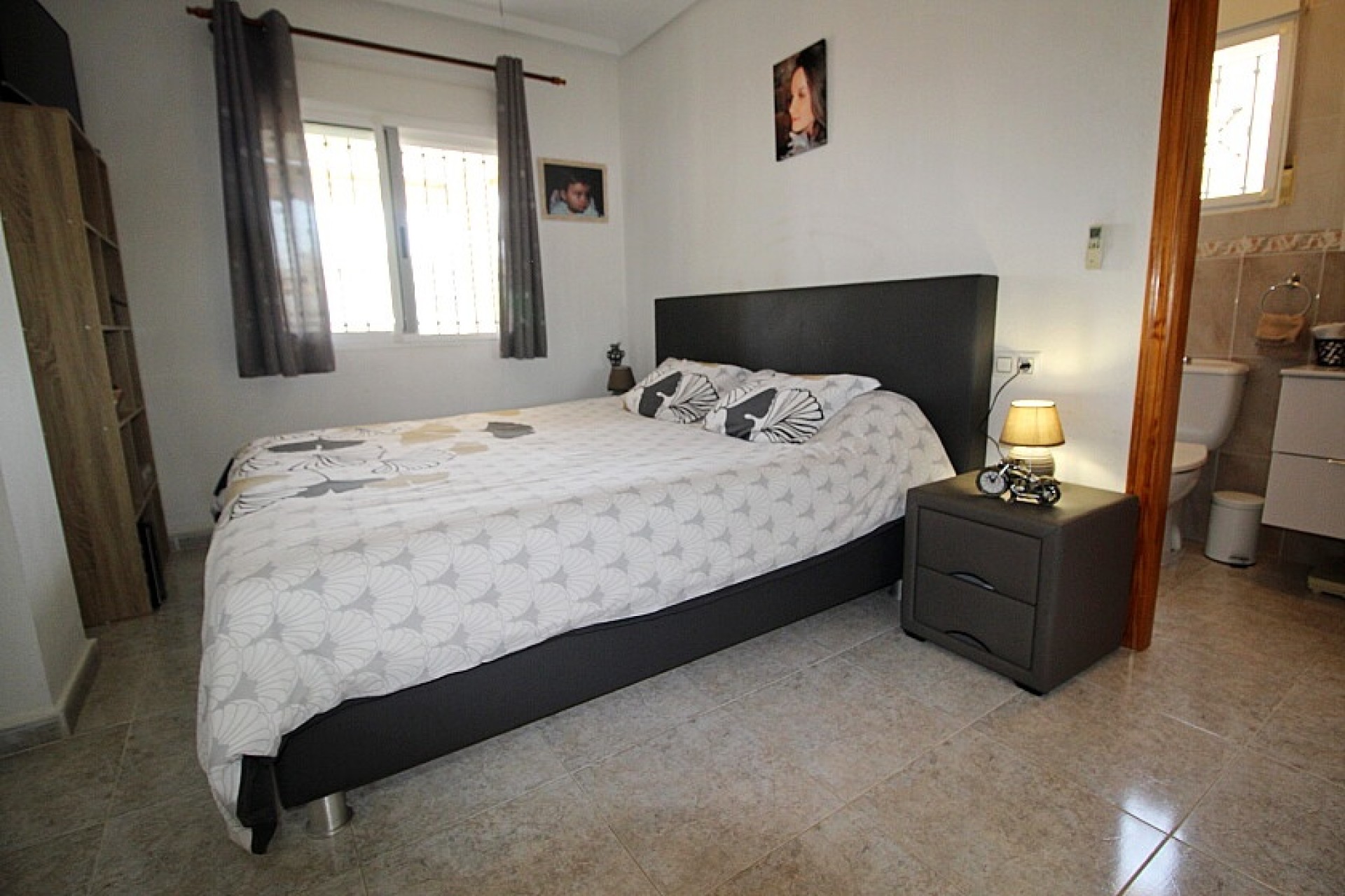 Resale - Villa - Orihuela Costa - Villamartin area