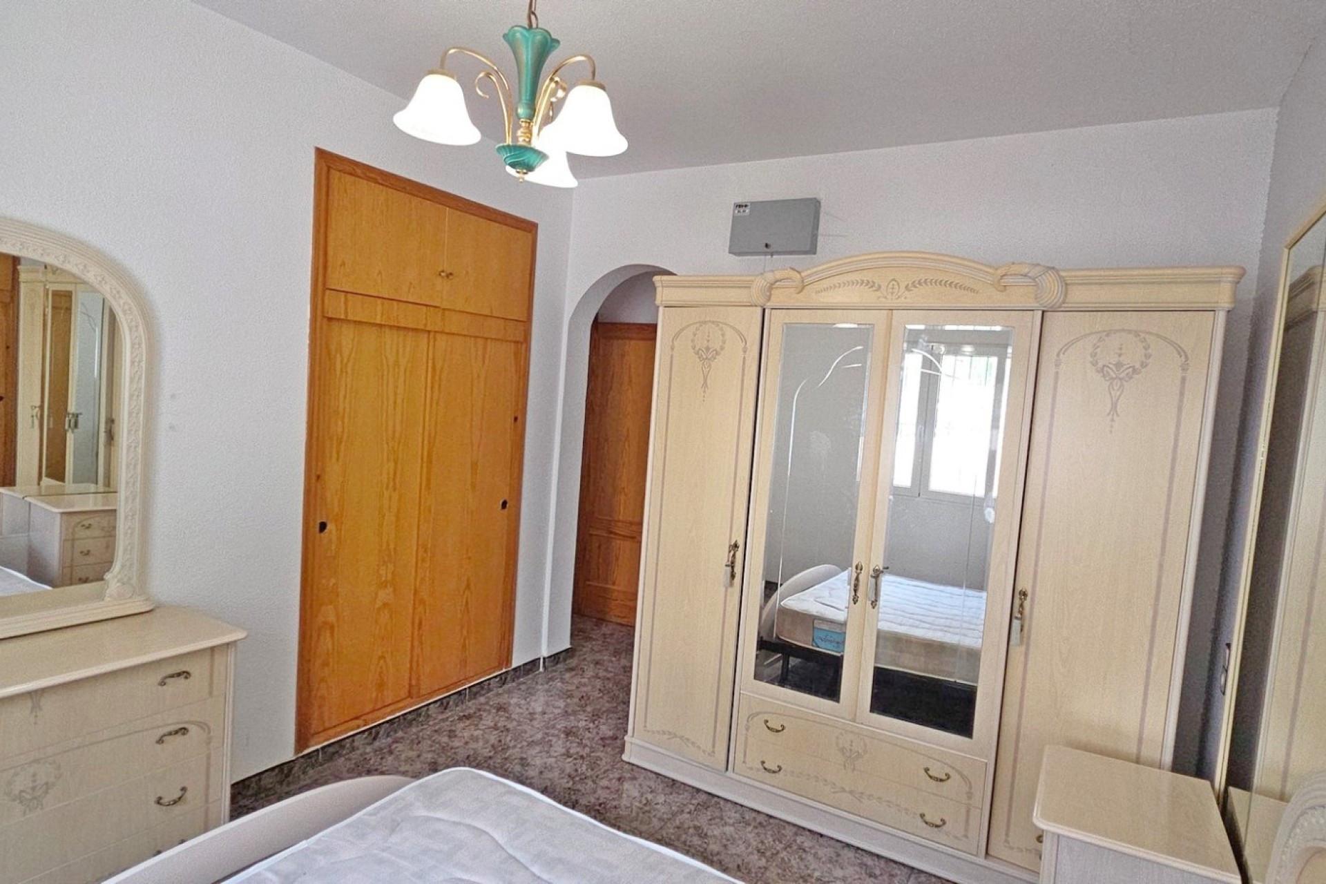 Resale - Villa - Orihuela Costa - Villamartin area