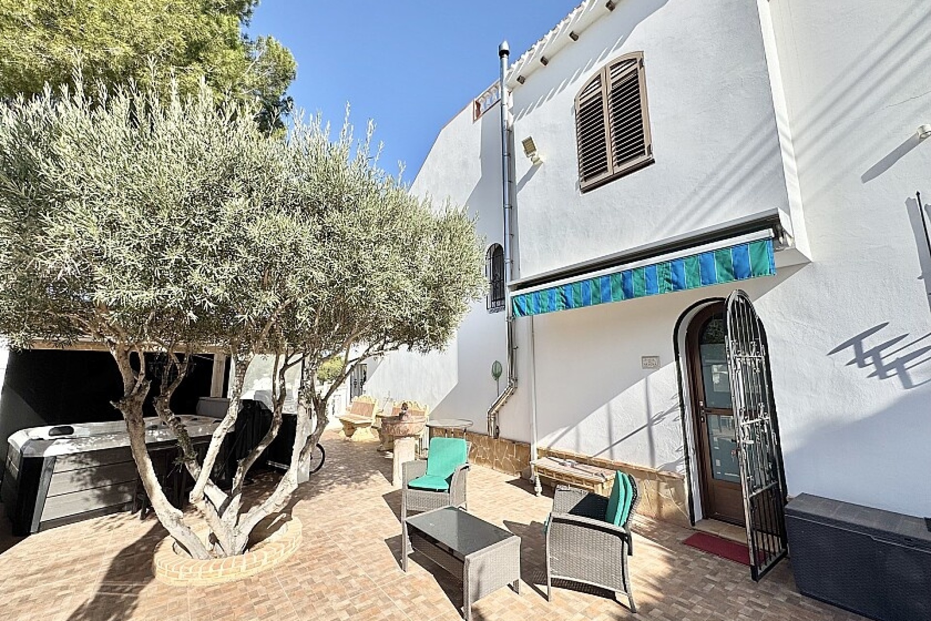 Resale - Villa - Orihuela Costa - Villamartín