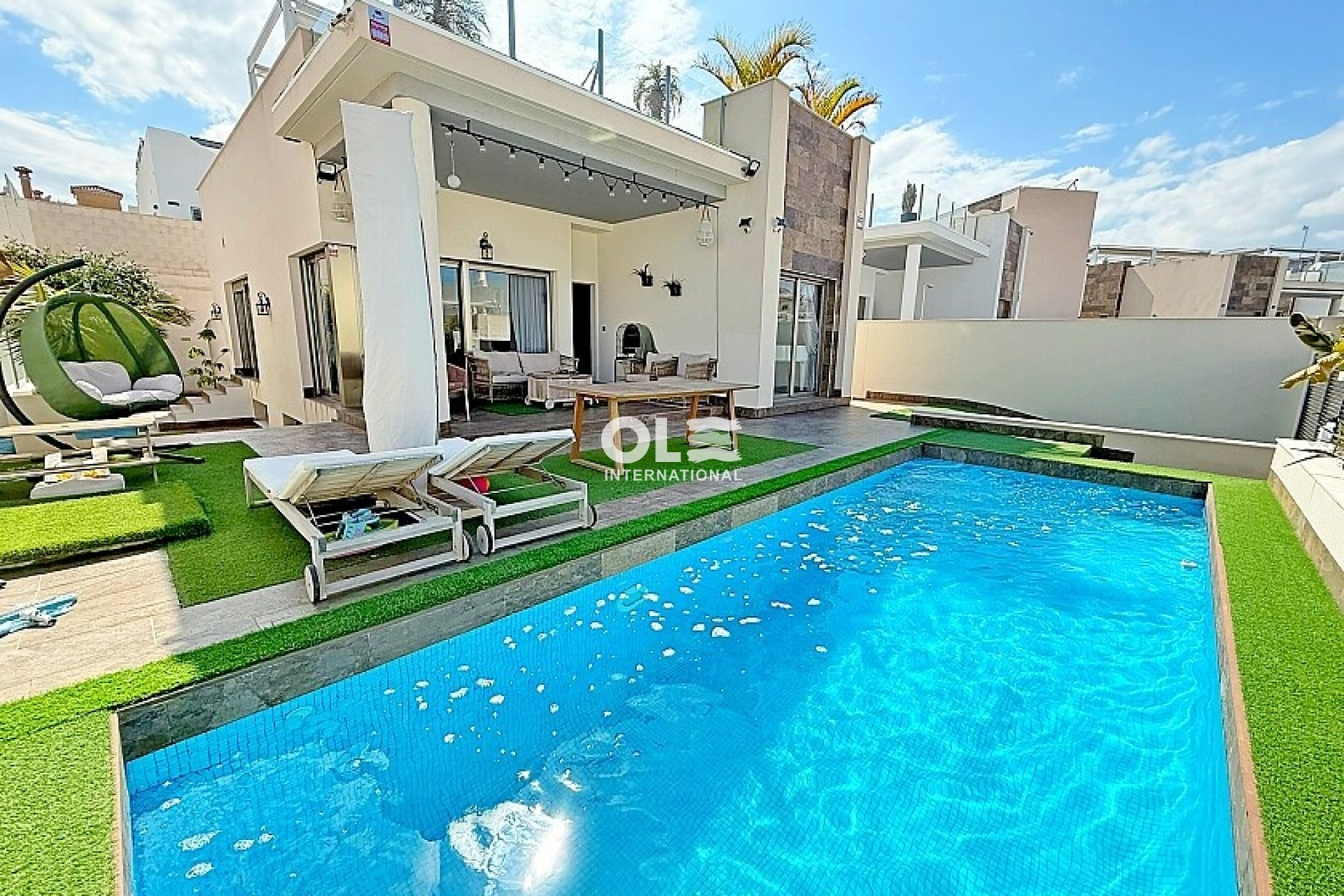 Resale - Villa - Orihuela Costa - Villamartín