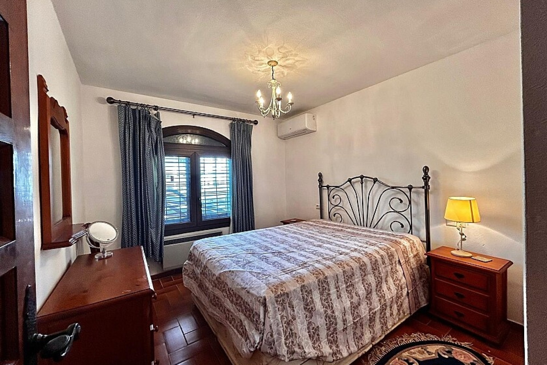 Resale - Villa - Orihuela Costa - Villamartín