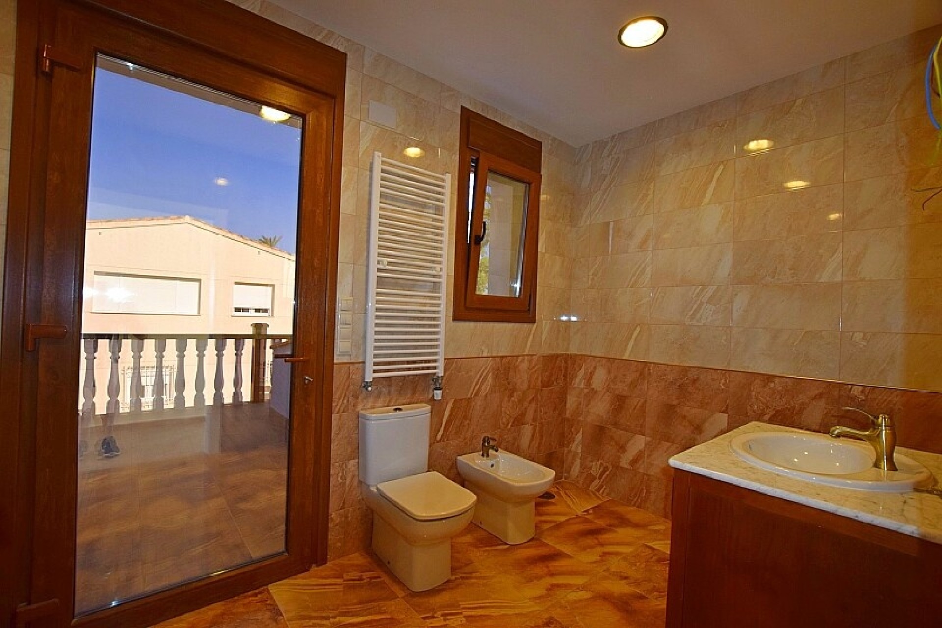 Resale - Villa - Orihuela Costa
