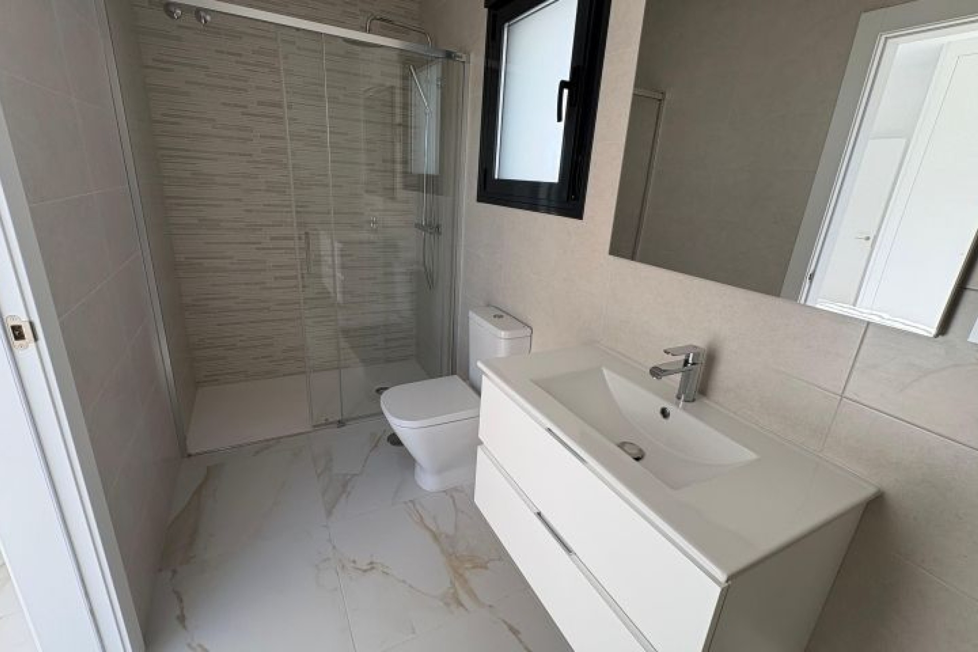 Resale - Villa - Pinar de Campoverde