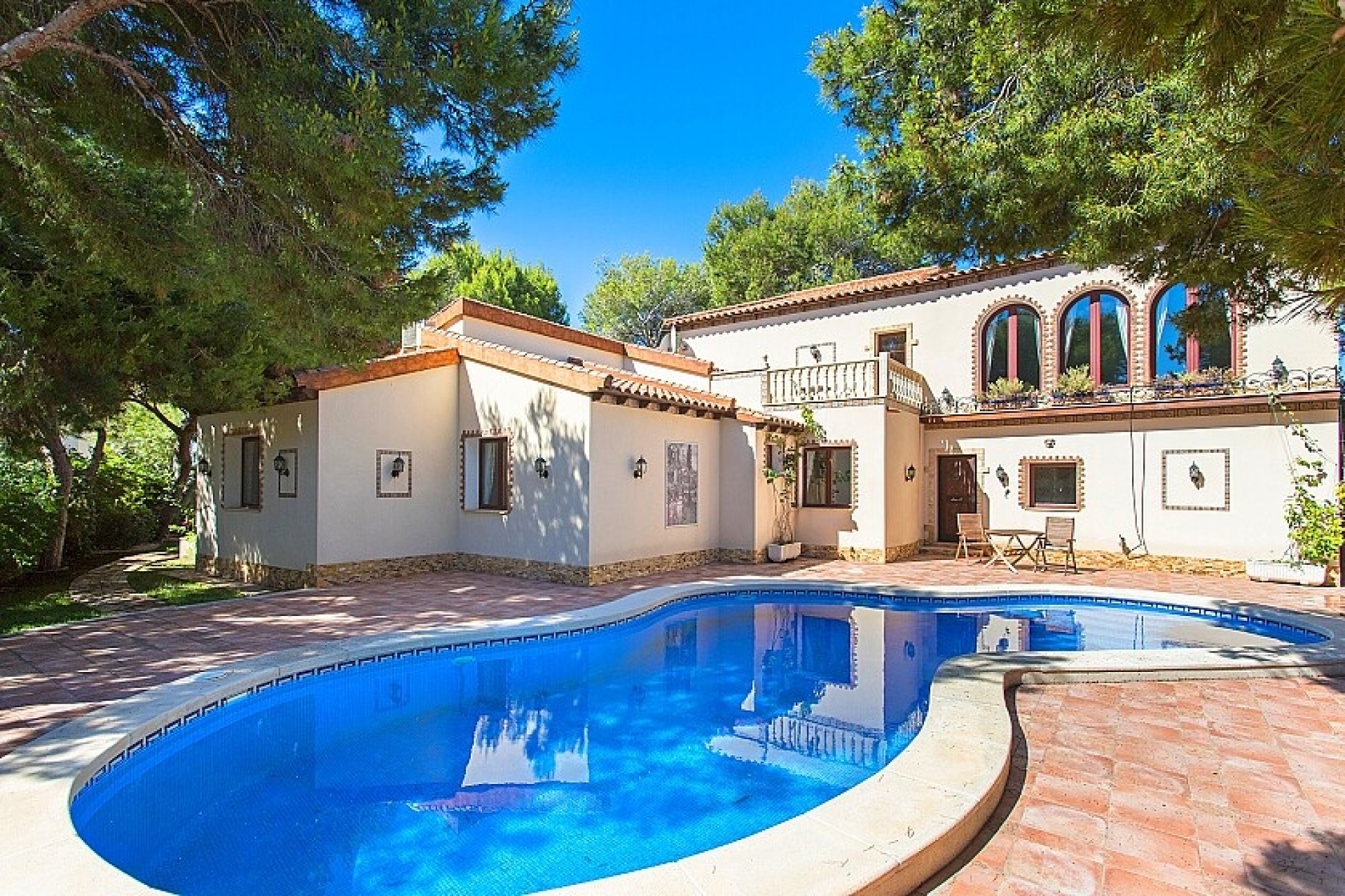 Resale - Villa - Punta Prima