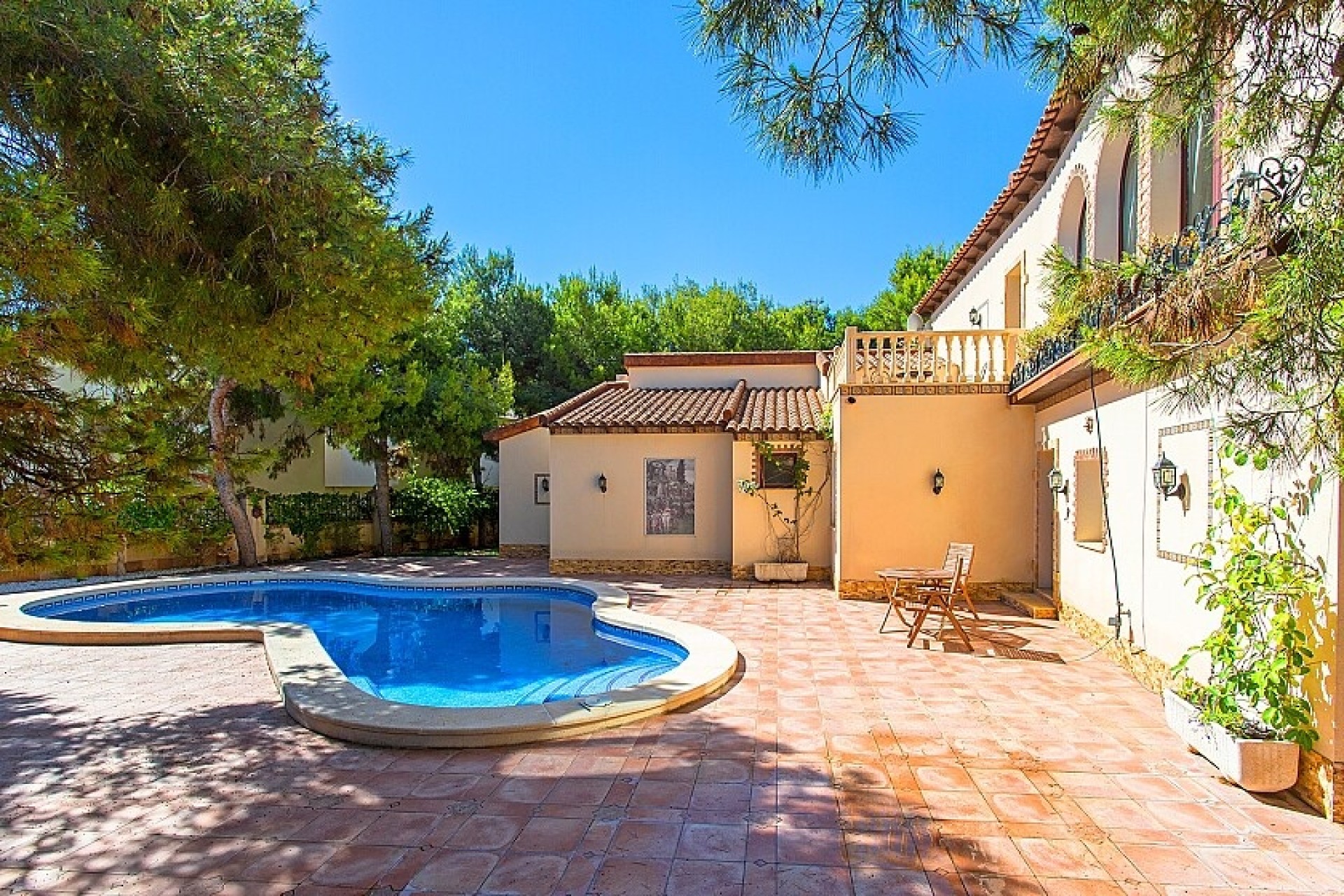 Resale - Villa - Punta Prima