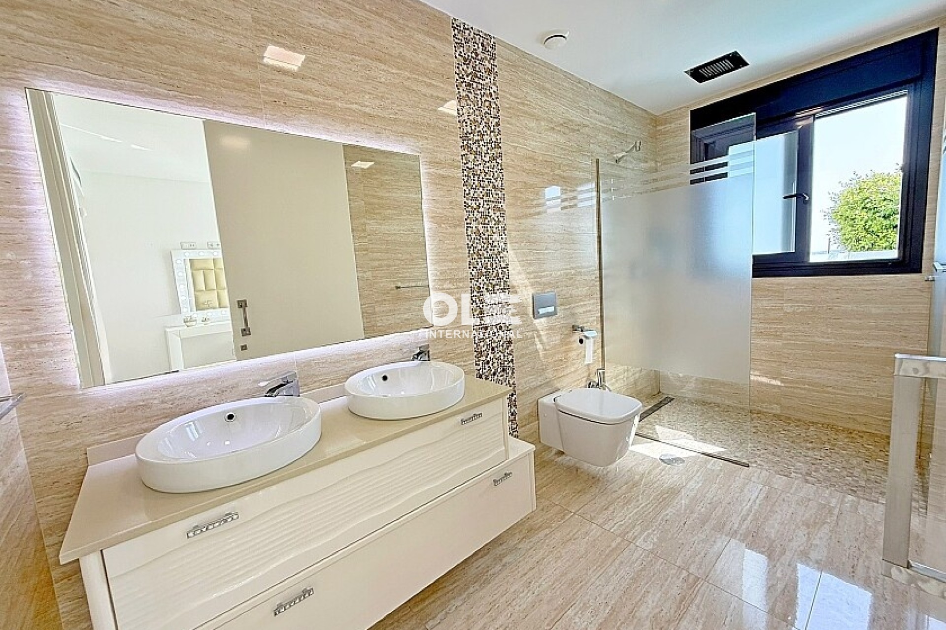 Resale - Villa - San Miguel de Salinas - Mirador de San Miguel