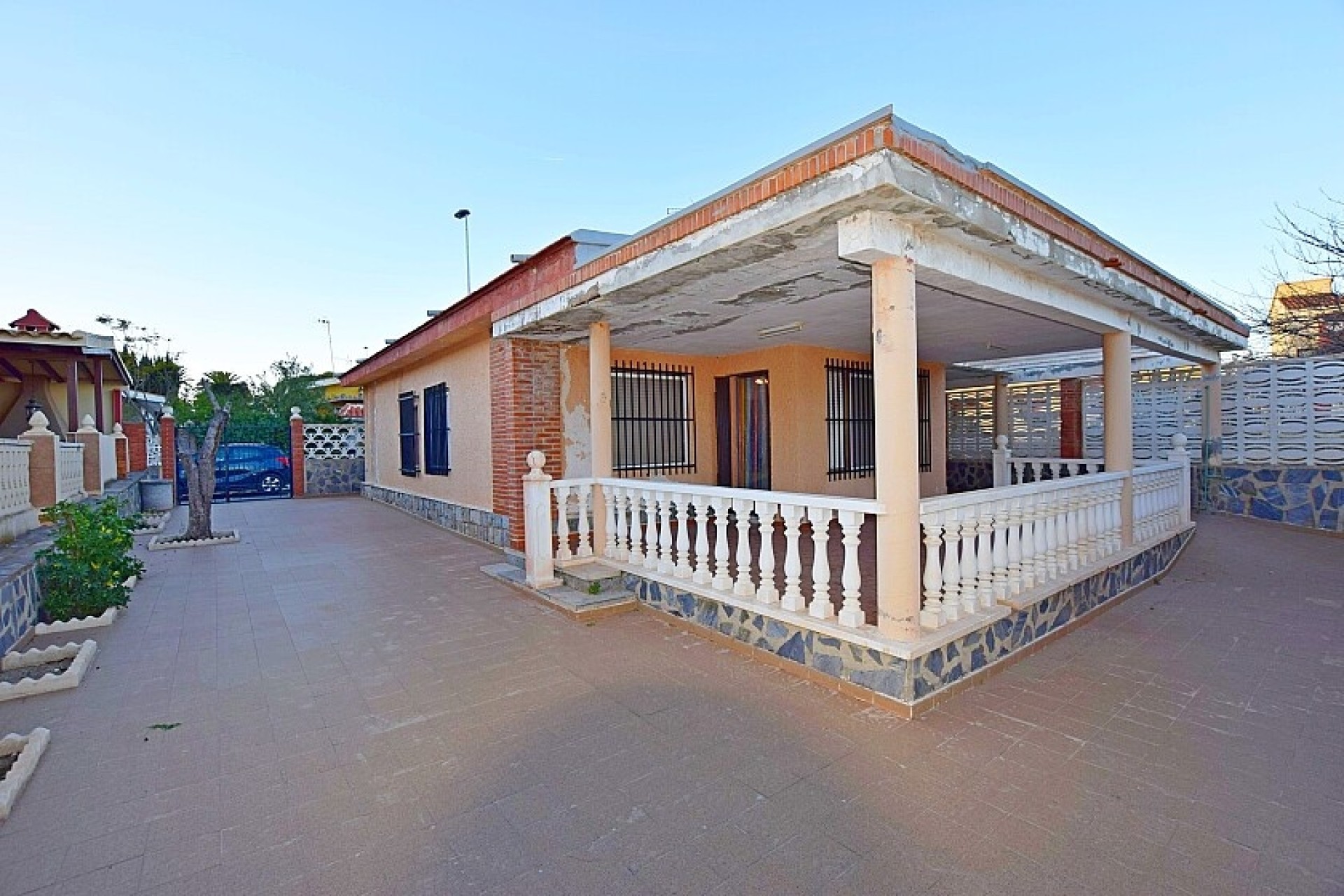 Resale - Villa - Torrevieja - Calas - norte ciudad