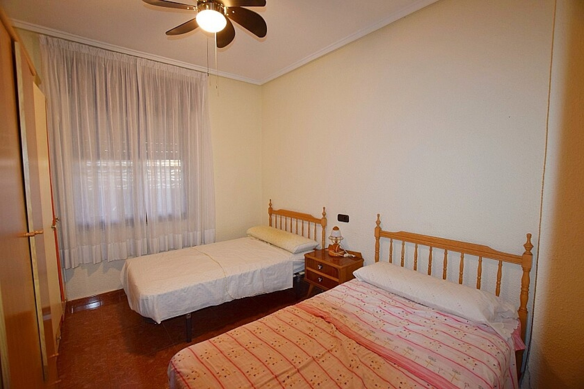 Resale - Villa - Torrevieja - Calas - norte ciudad