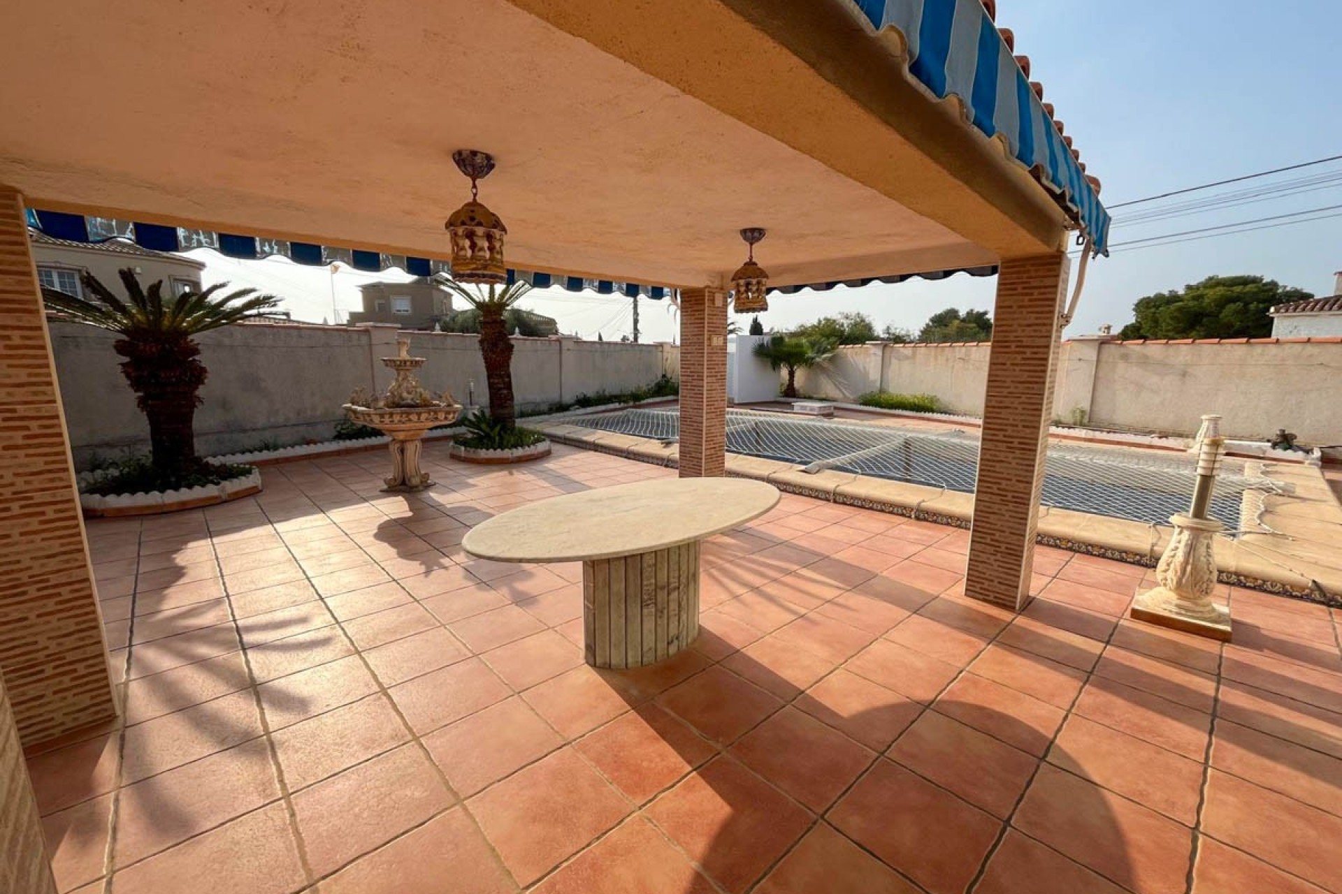 Resale - Villa - Torrevieja - El Chaparral