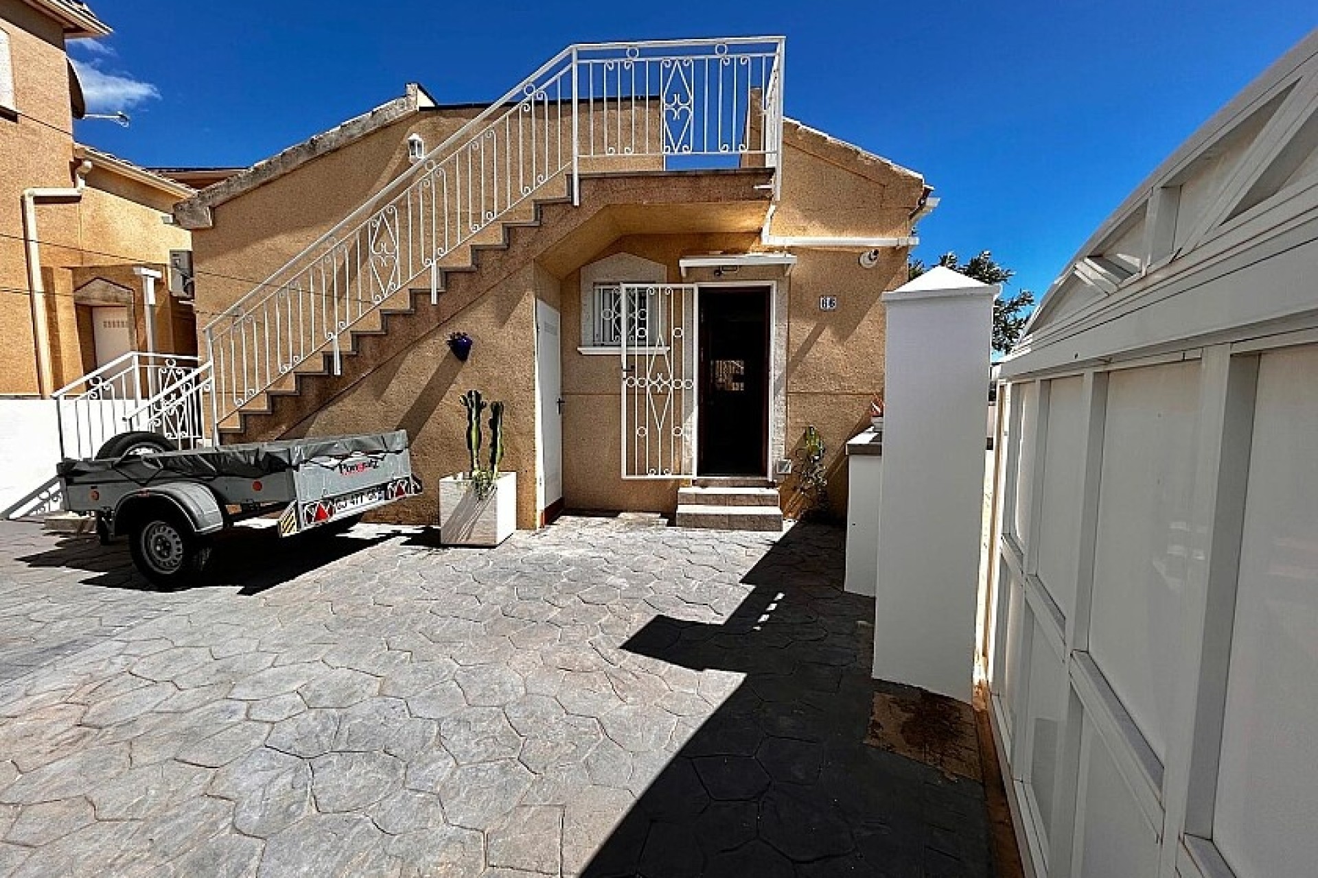 Resale - Villa - Torrevieja - Los Altos