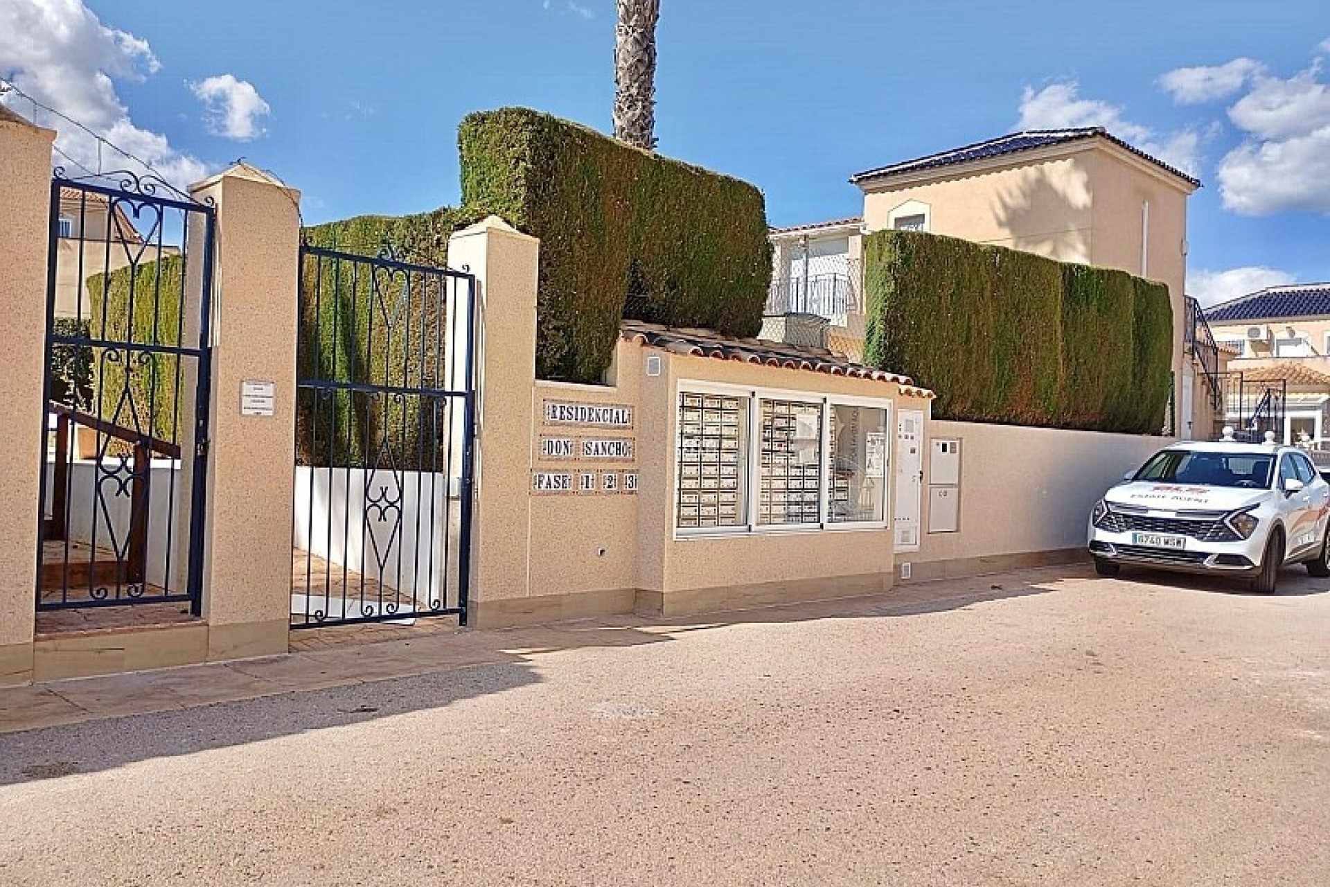 Resale - Villa - Torrevieja - Los Altos