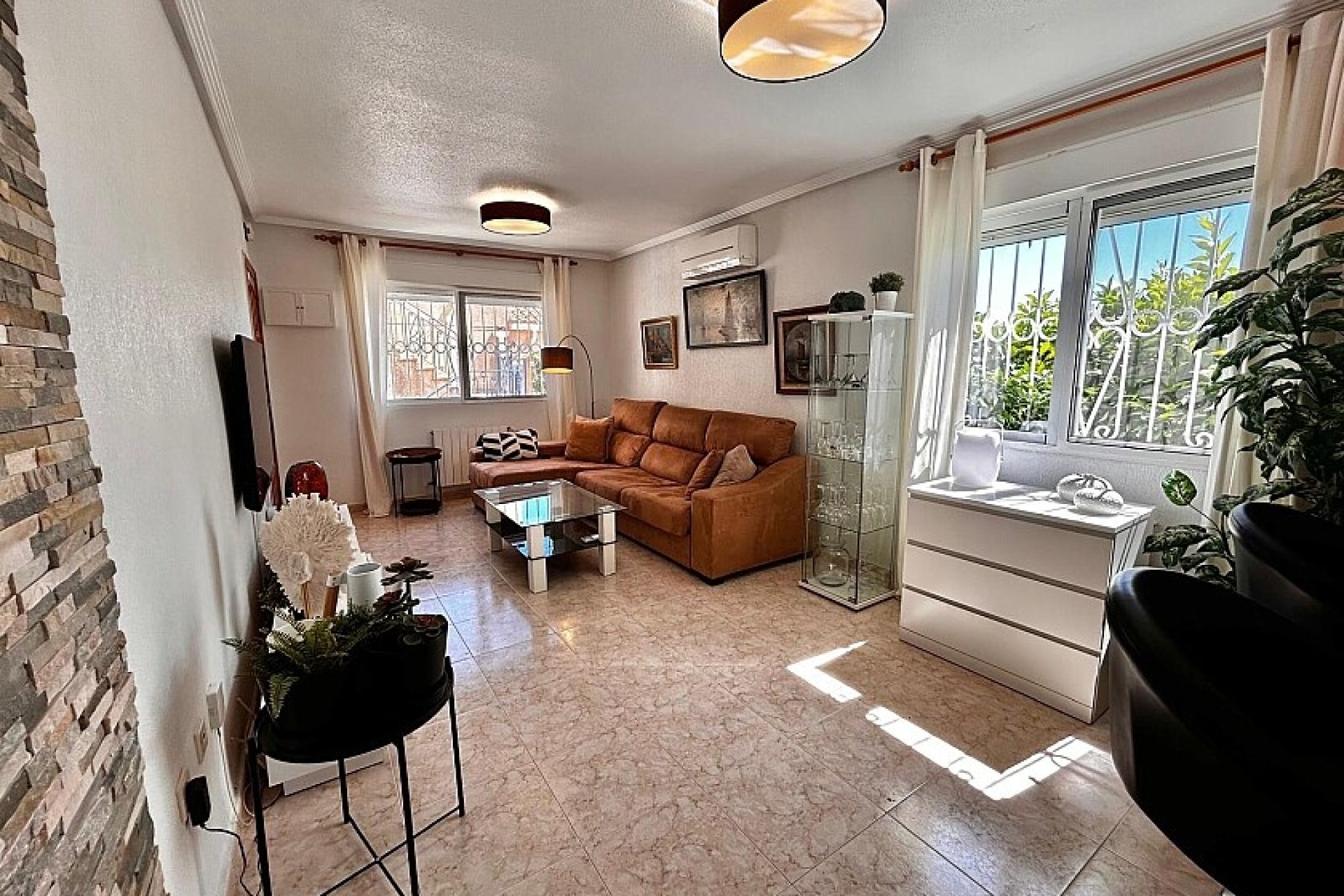 Resale - Villa - Torrevieja - Los Altos