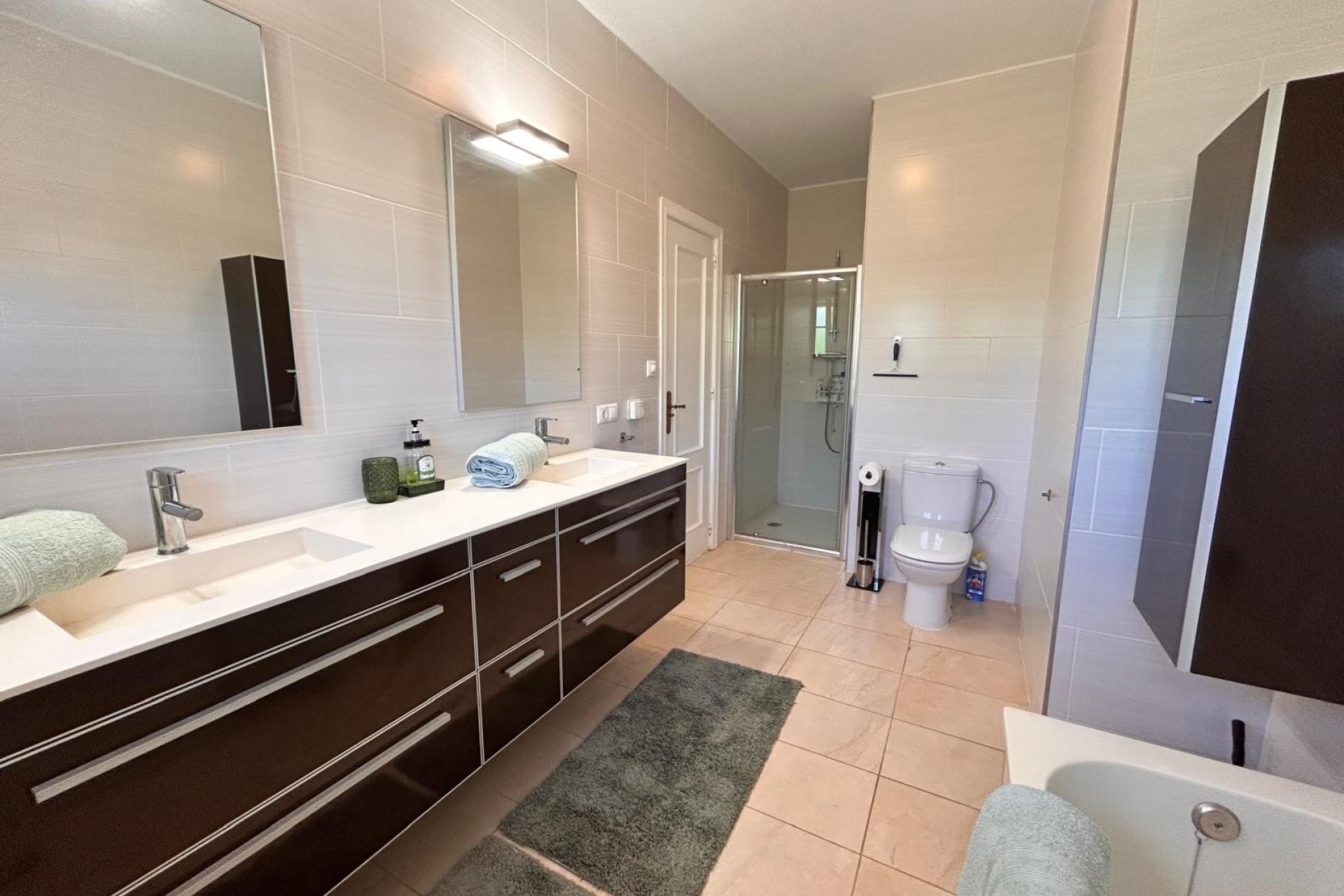 Resale - Villa - Villamartin