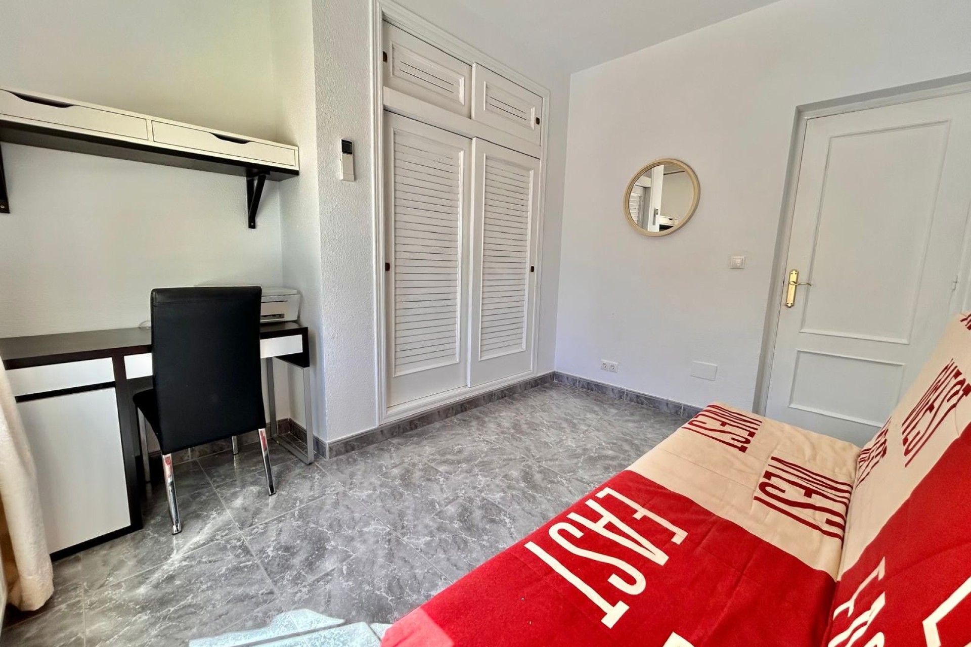 Resale - Villa - Villamartin