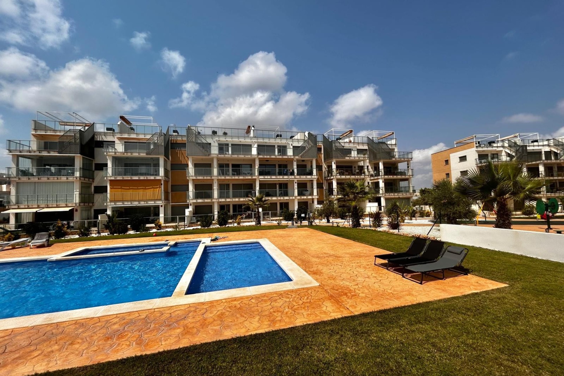 Reventa - Apartment - Villamartin